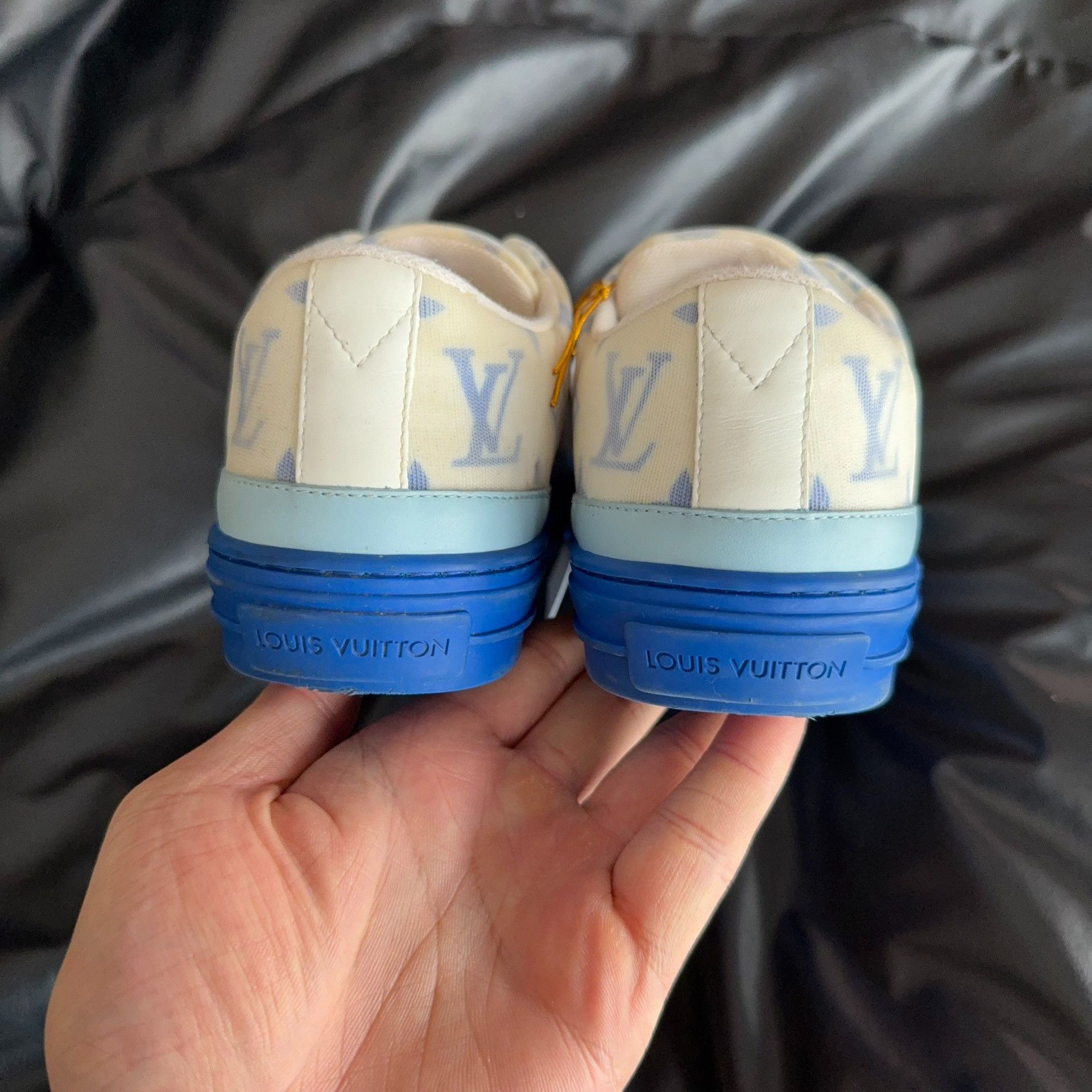 Louis Vuitton Louis Vuitton Blue Lowtop Sneakers 37 Women Size US 6.5 / IT 36.5 - 3 Thumbnail