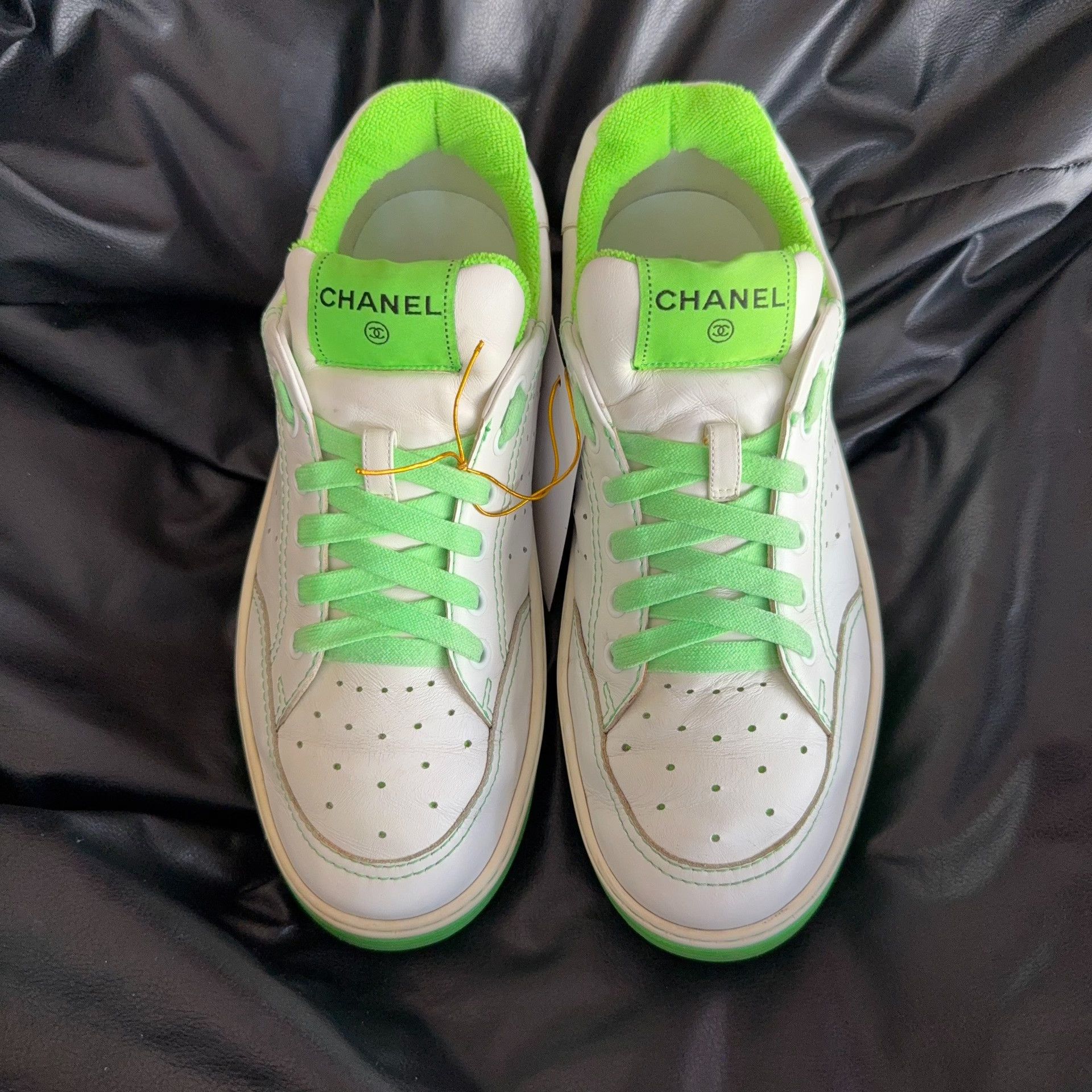 Chanel Chanel Green Lowtop Sneakers 41 Men Size US 8.5 / EU 41-42 - 2 Thumbnail
