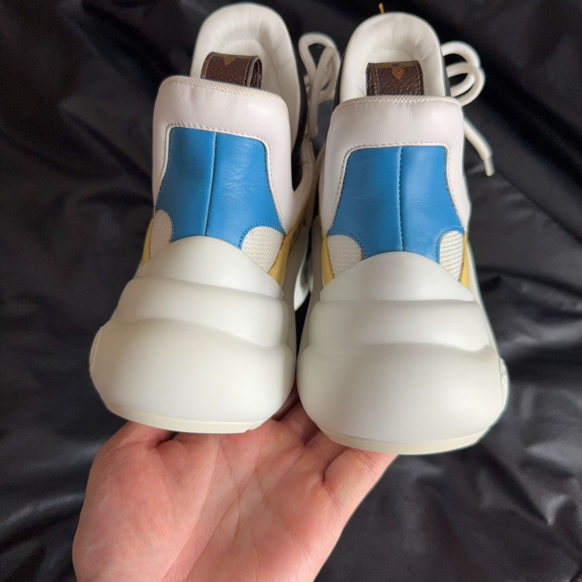 Louis Vuitton Louis Vuitton Blue Lowtop Sneakers 37.5 Women Size US 6.5 / IT 36.5 - 3 Thumbnail