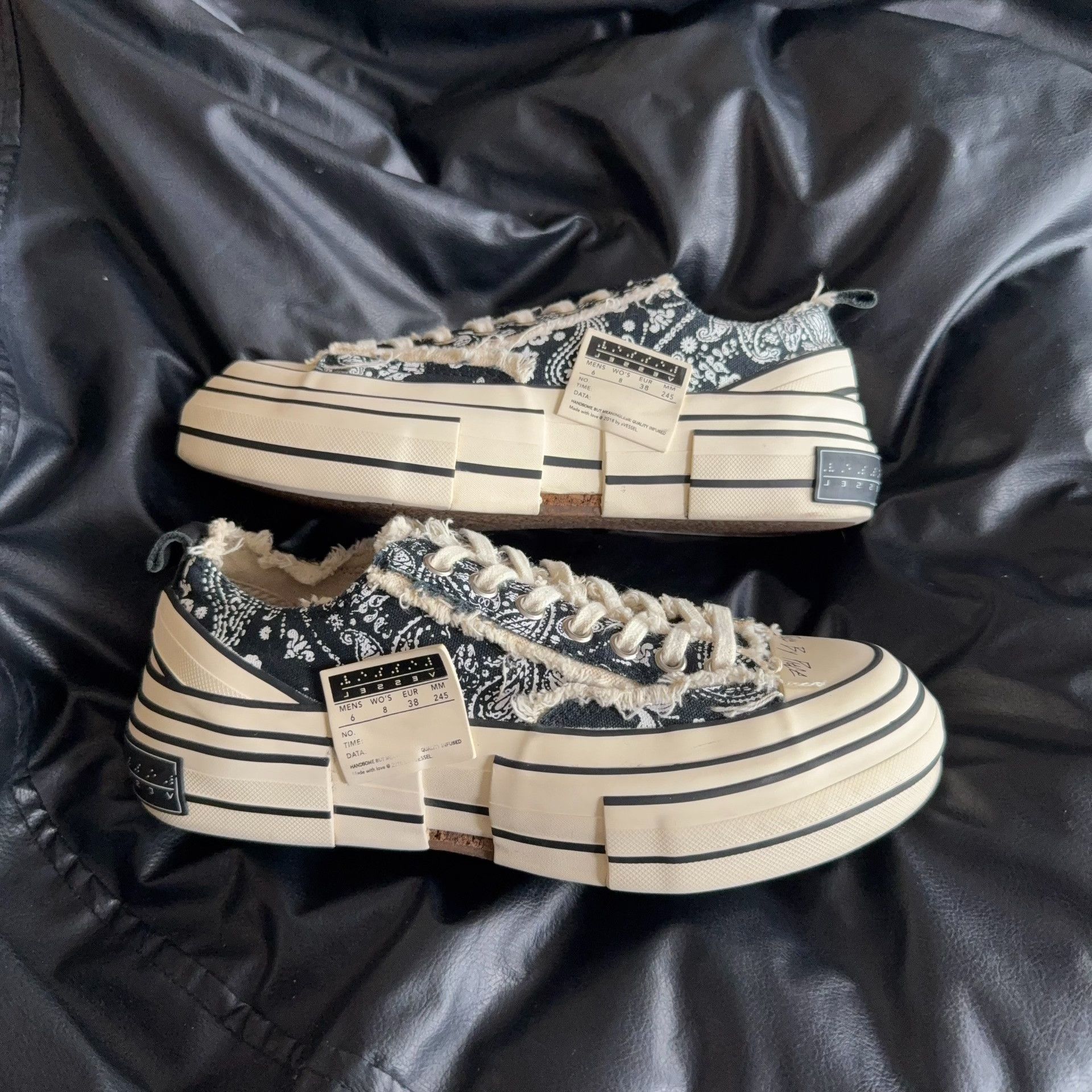 Other Paisley Black Lowtop Sneakers 38 Women Size US 7.5 / IT 37.5 - 5 Thumbnail