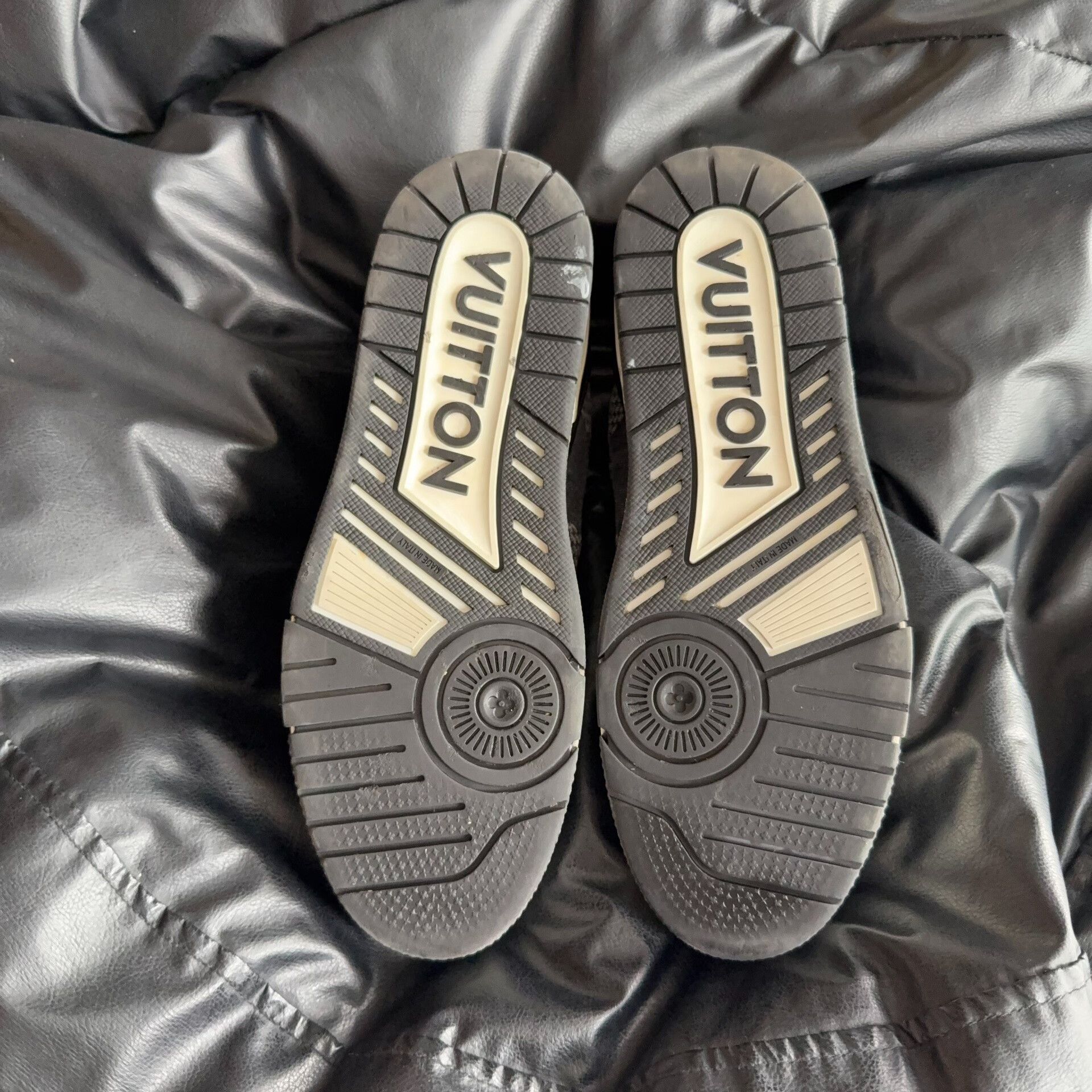 Louis Vuitton Louis Vuitton Training Gray Lowtop Sneakers 8 Men Size US 8 / EU 41 - 4 Thumbnail