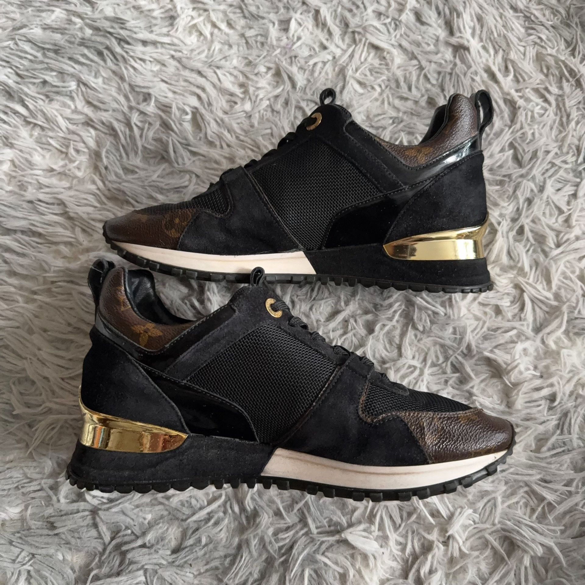 Louis Vuitton Louis Vuitton Lowtop Sneakers 36.5 Women Size US 6 / IT 36 - 6 Thumbnail