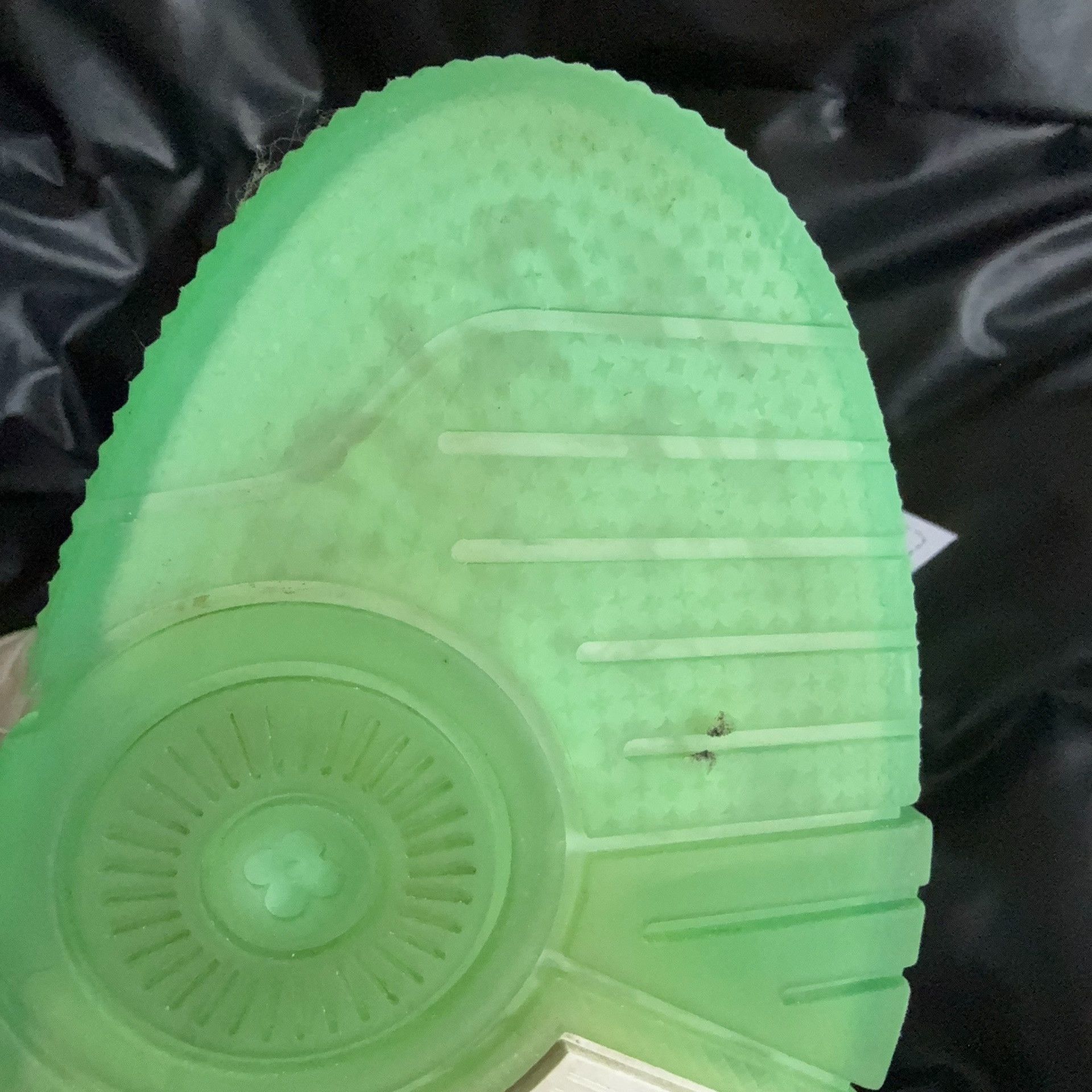 Louis Vuitton Louis Vuitton Training Green Lowtop Sneakers 7 Men Size US 7 / EU 40 - 7 Thumbnail