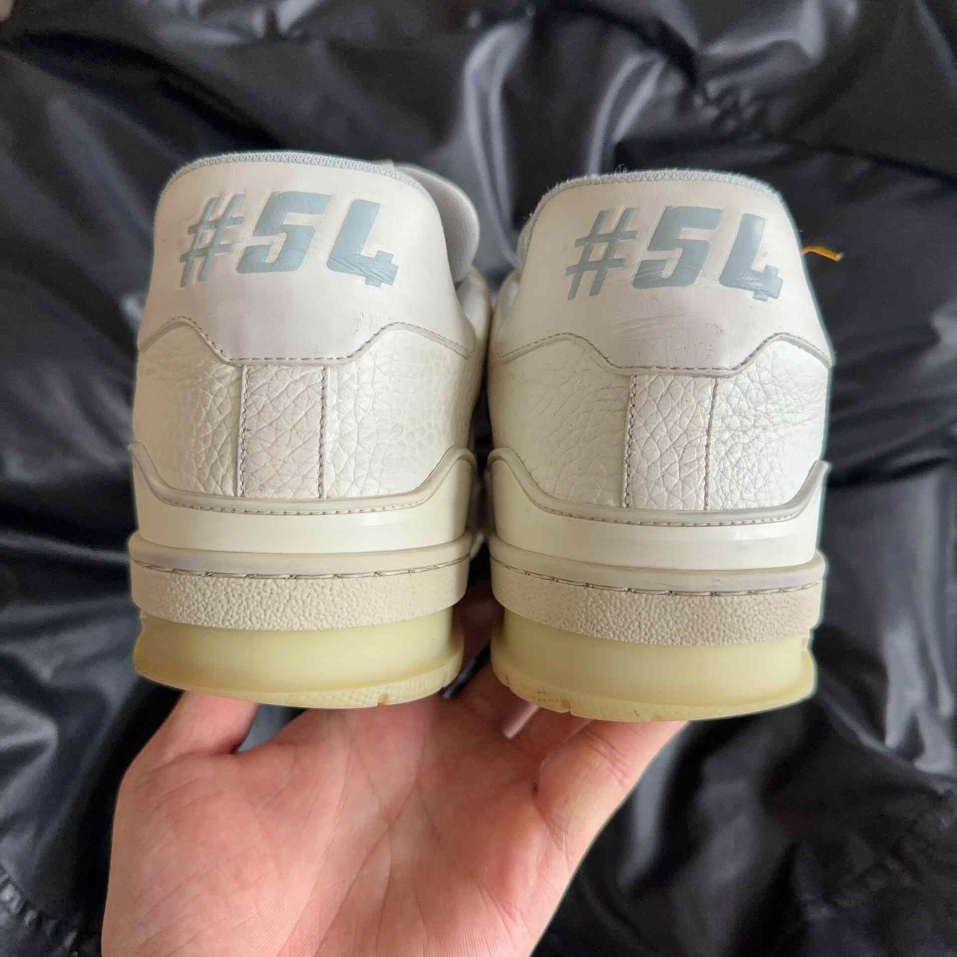 Louis Vuitton Louis Vuitton Training White Lowtop Sneakers 43 Men Size US 10 / EU 43 - 3 Thumbnail