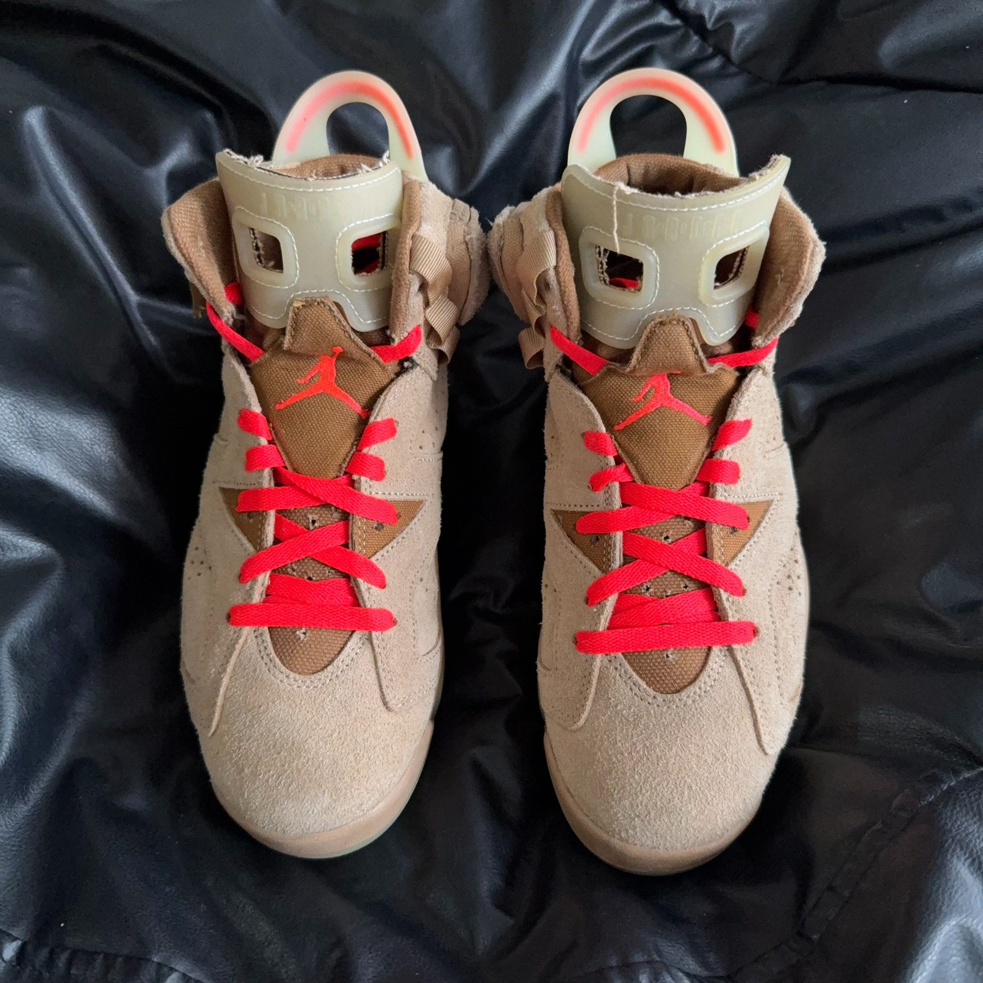 Nike Nike Beige Lowtop Sneakers 40.5 Men Size US 8 / EU 41 - 2 Thumbnail