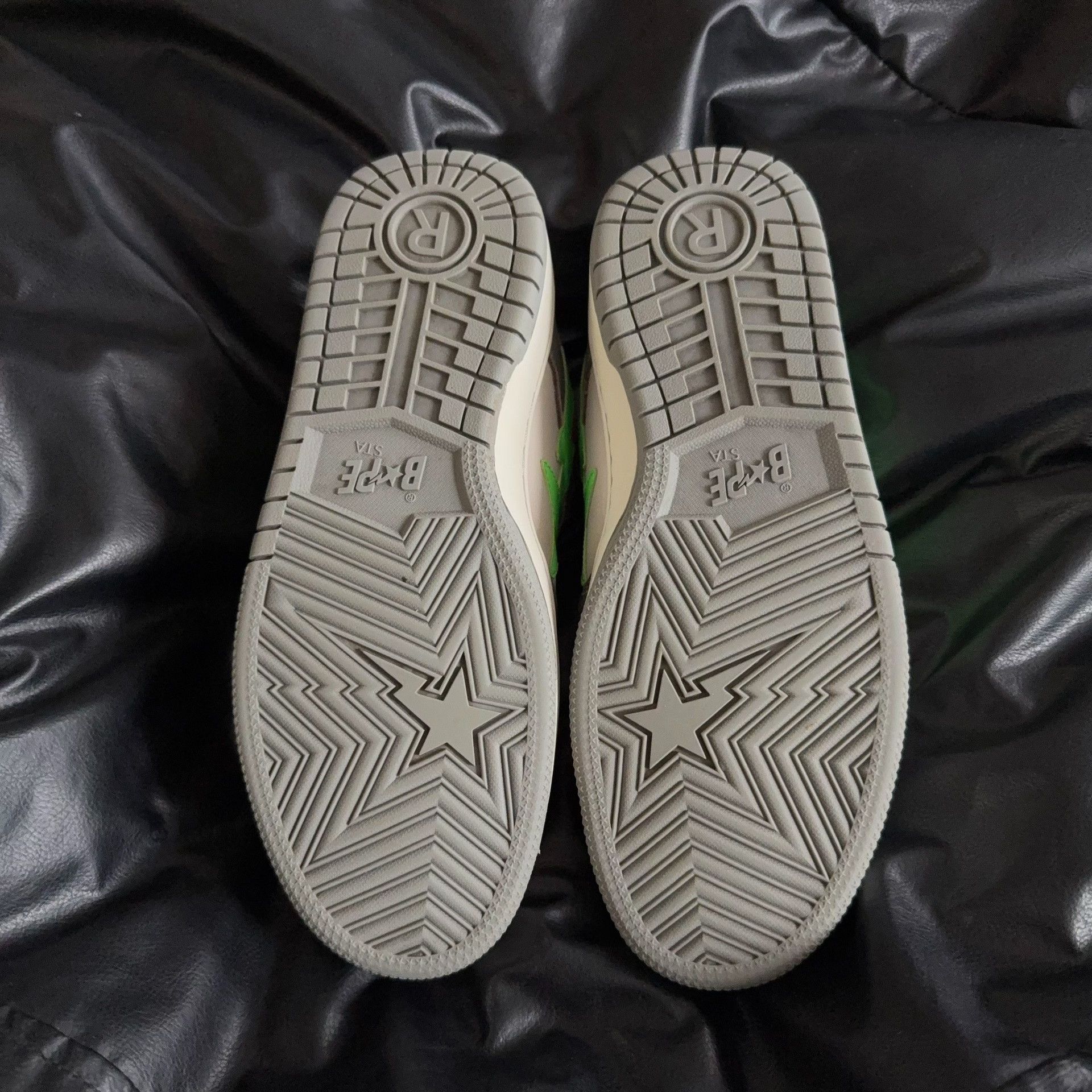 Bape Bape Green Lowtop Sneakers 41 Men Size US 8.5 / EU 41-42 - 4 Thumbnail