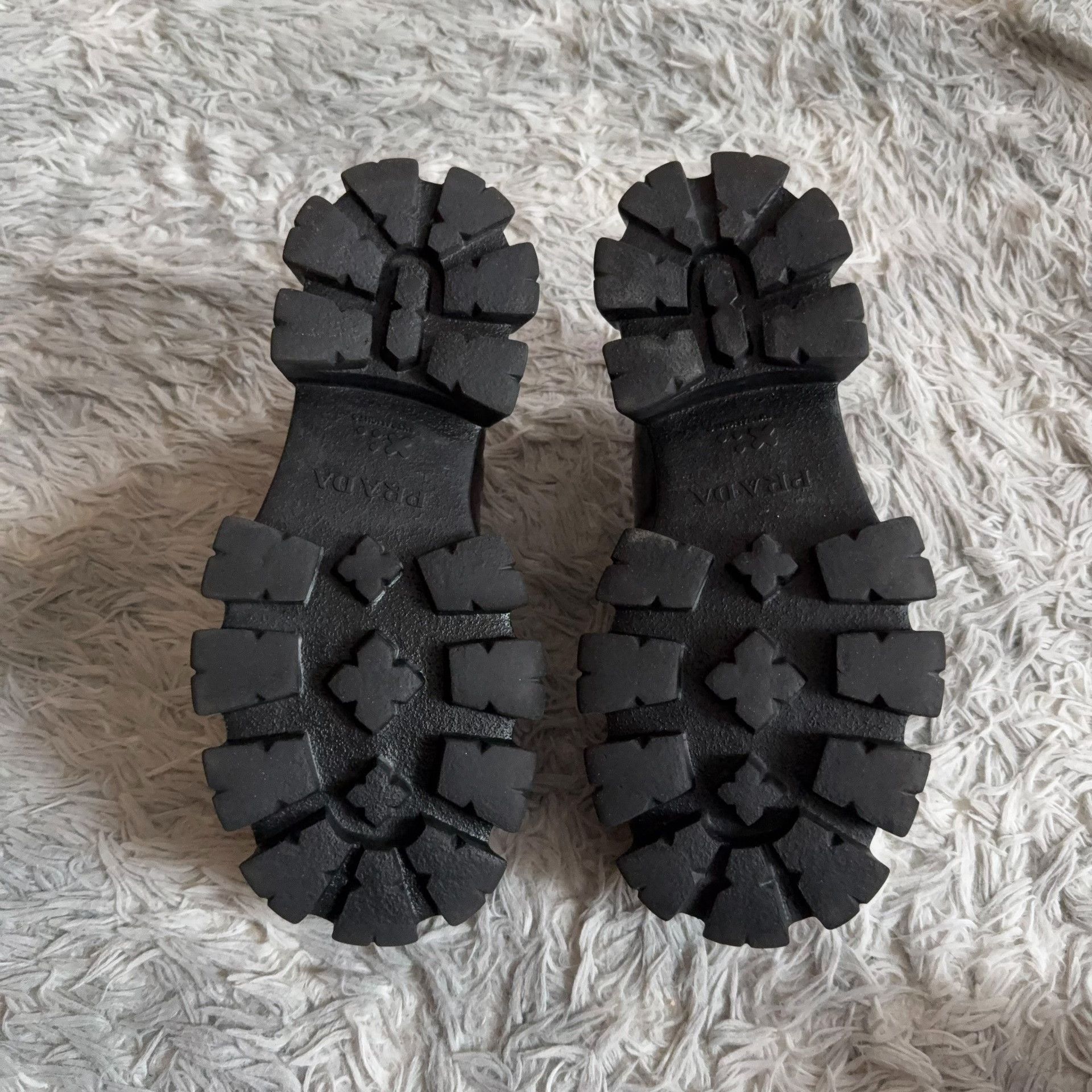 Prada Prada Boots 40.5 Men Size US 8 / EU 41 - 4 Thumbnail