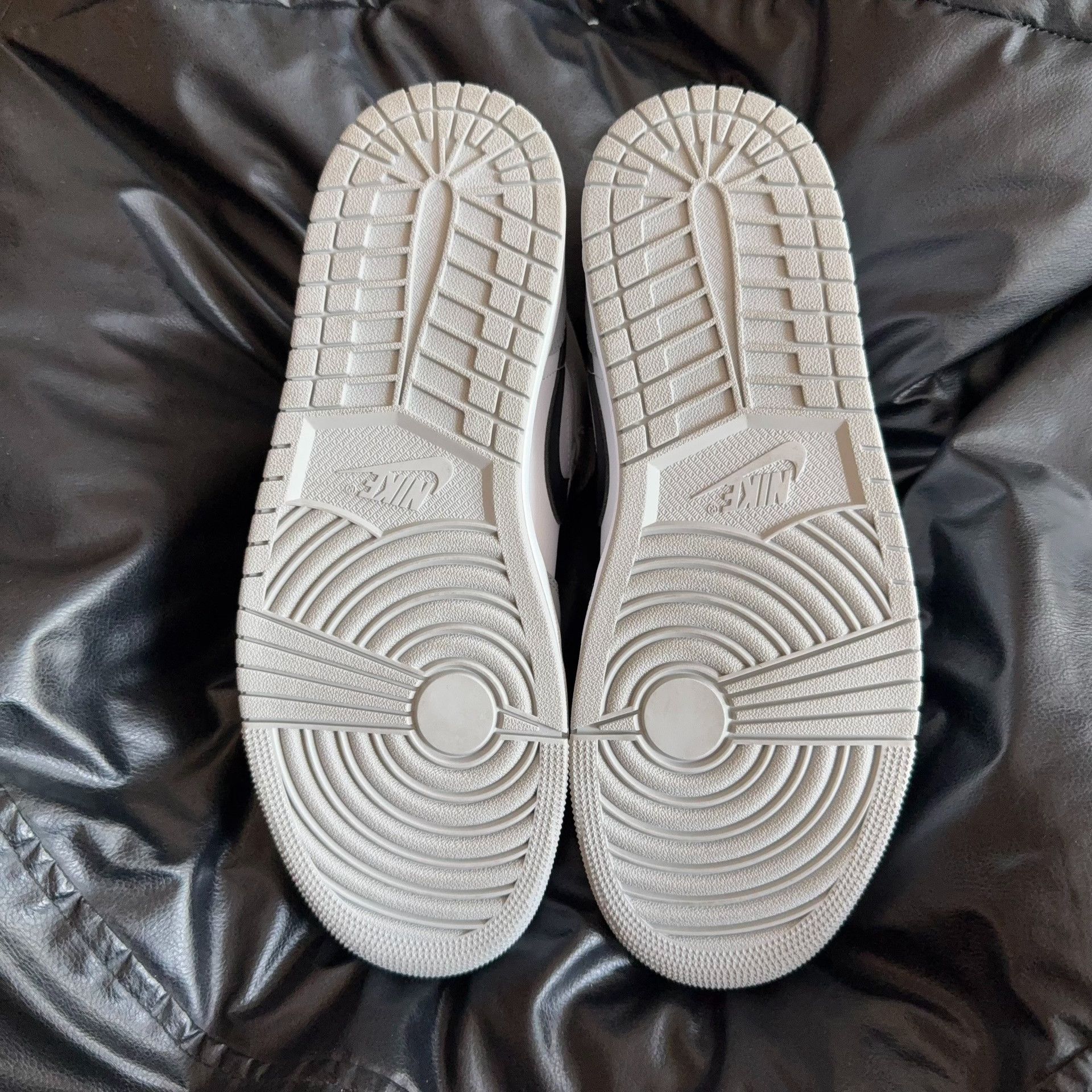 Nike Nike White Lowtop Sneakers 44.5 Men Size US 11 / EU 44 - 4 Thumbnail