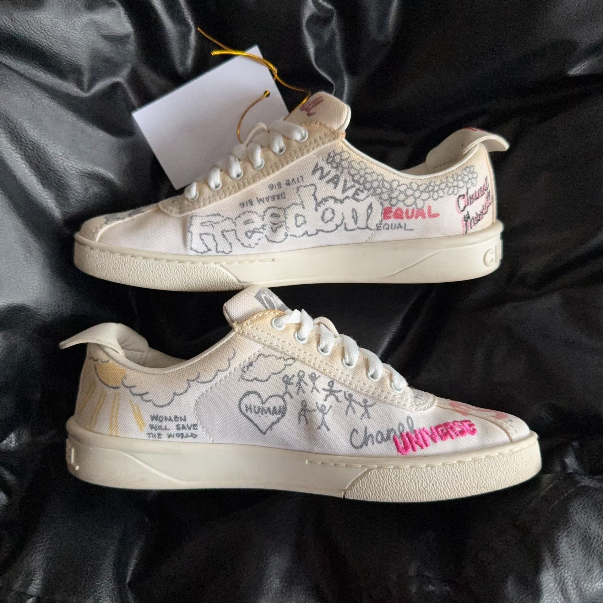 Chanel Chanel Collab Limited Lowtop Sneakers 35.5 Women Size US 5 / IT 35 - 6 Thumbnail