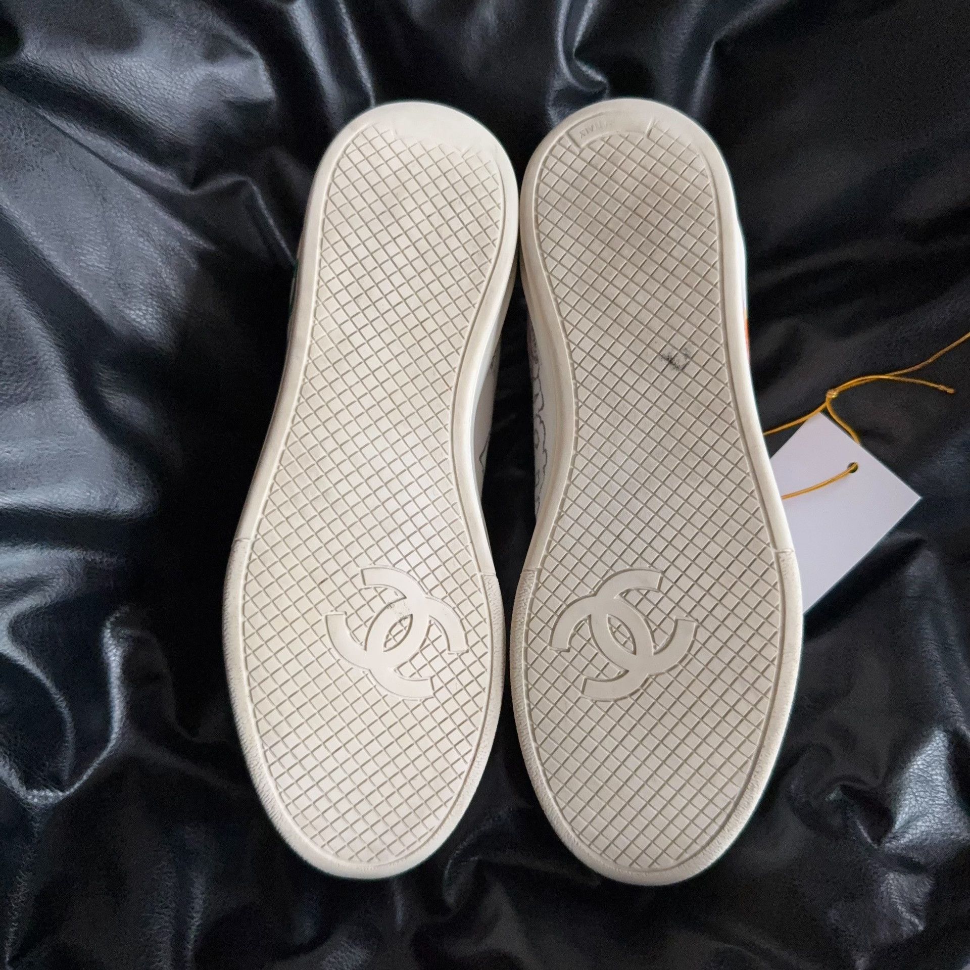Chanel Chanel Collab Limited Lowtop Sneakers 35.5 Women Size US 5 / IT 35 - 4 Thumbnail