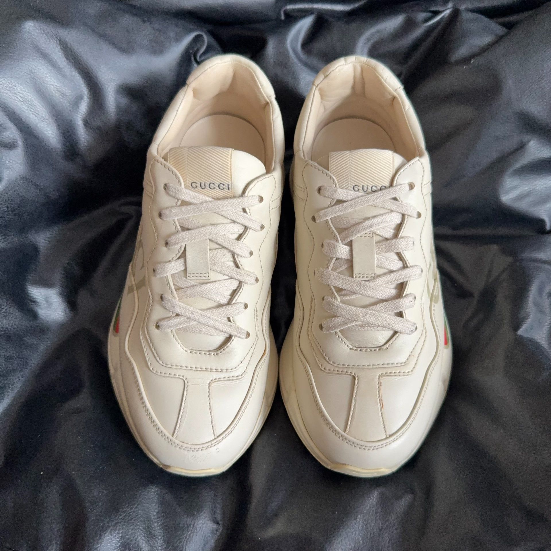 Gucci Gucci Printed Lowtop Sneakers 35.5 Women Size US 5 / IT 35 - 2 Thumbnail