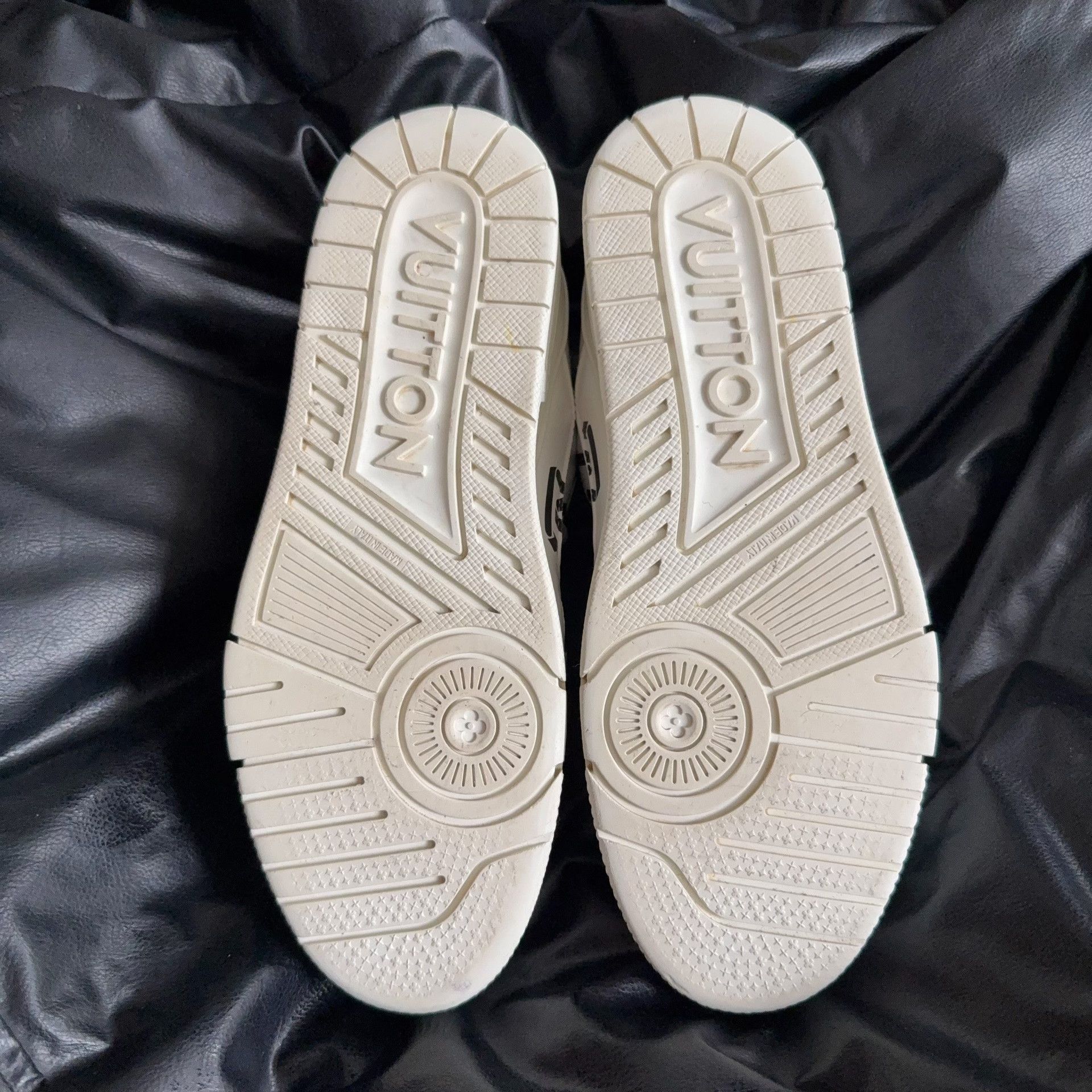 Louis Vuitton Louis Vuitton Training Lowtop Sneakers 7.5 Men Size US 7.5 / EU 40-41 - 4 Thumbnail