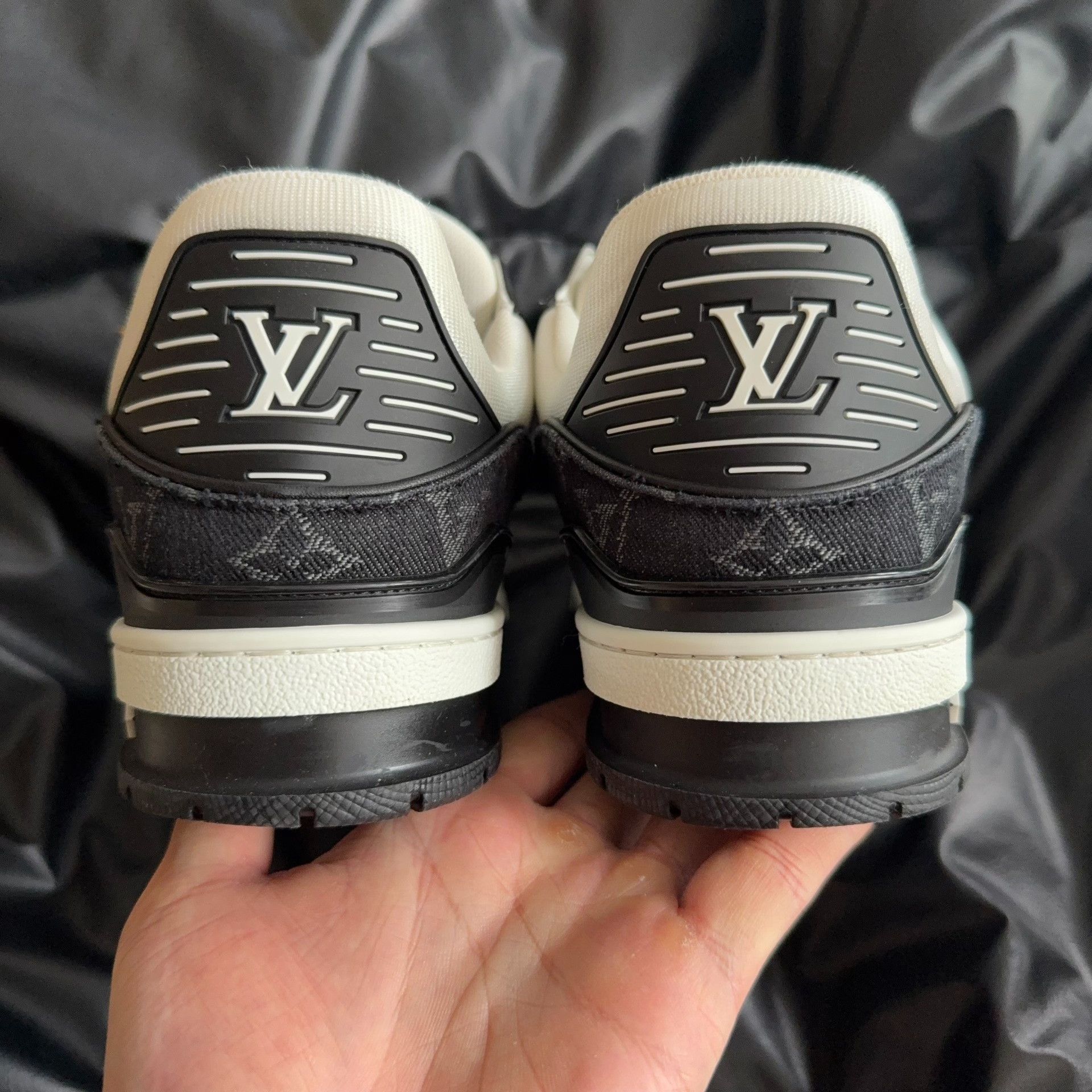 Louis Vuitton Louis Vuitton Training Denim Black Lowtop Sneakers 8 Men Size US 8 / EU 41 - 3 Thumbnail