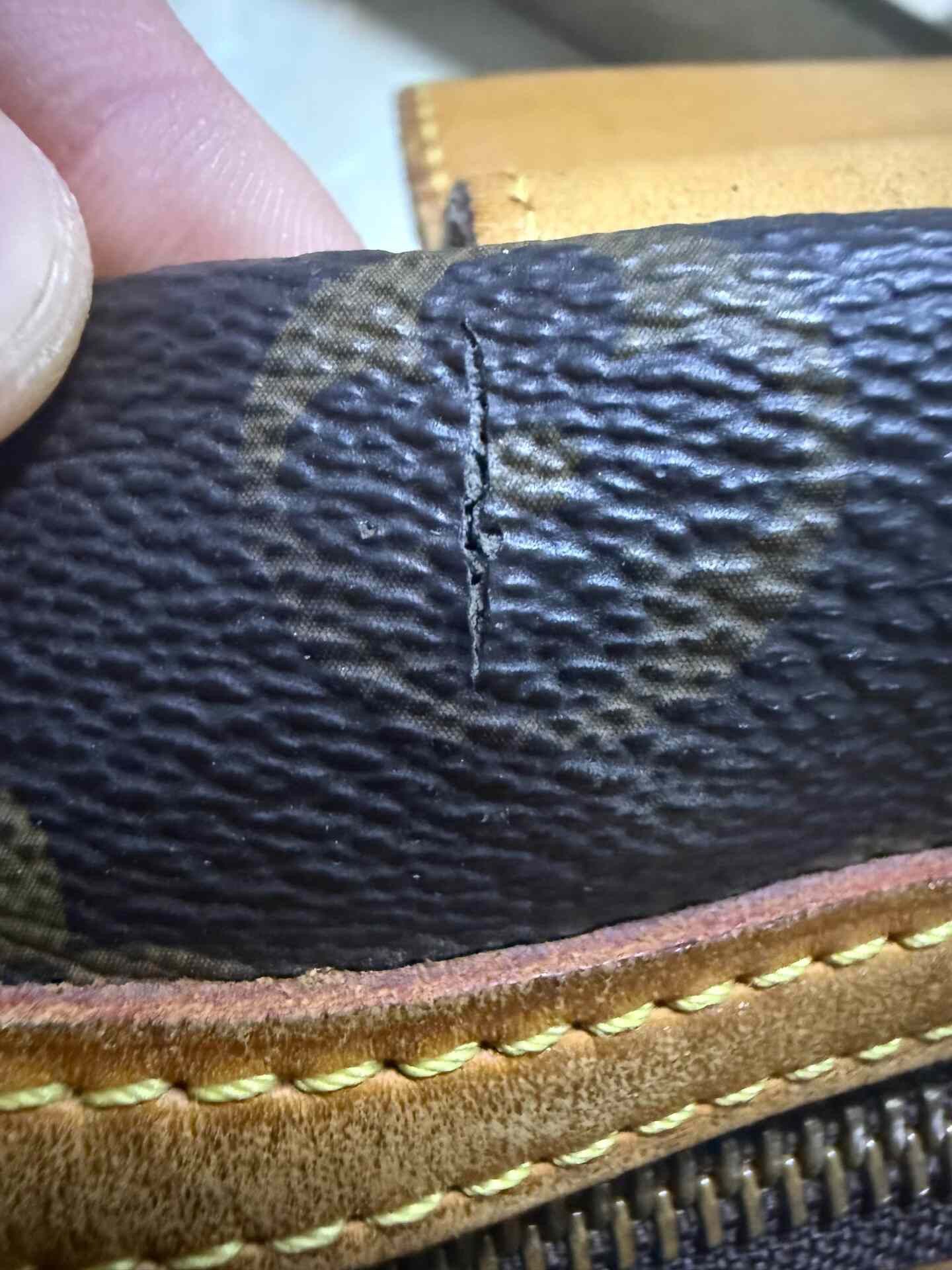 Louis Vuitton Louis Vuitton Shoulder Bag 39 Women Size ONE SIZE - 8 Thumbnail