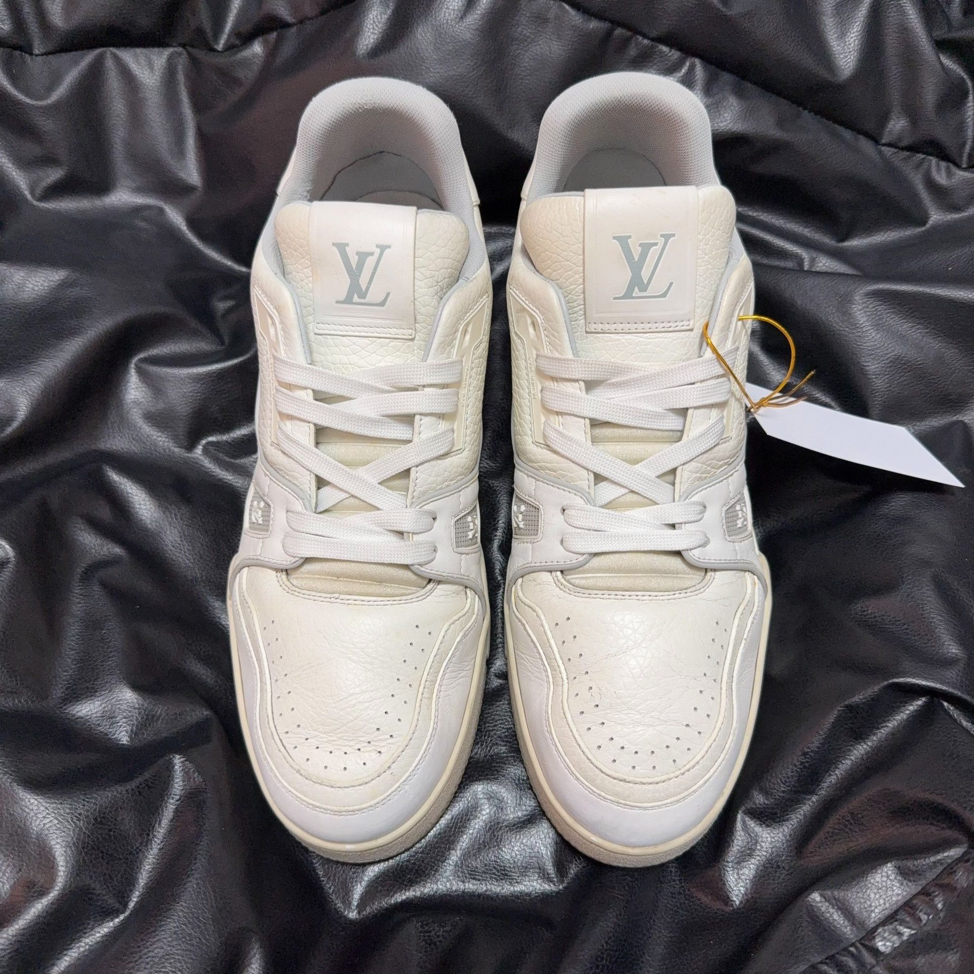 Louis Vuitton Louis Vuitton Training White Lowtop Sneakers 9 Men Size US 9 / EU 42 - 2 Thumbnail
