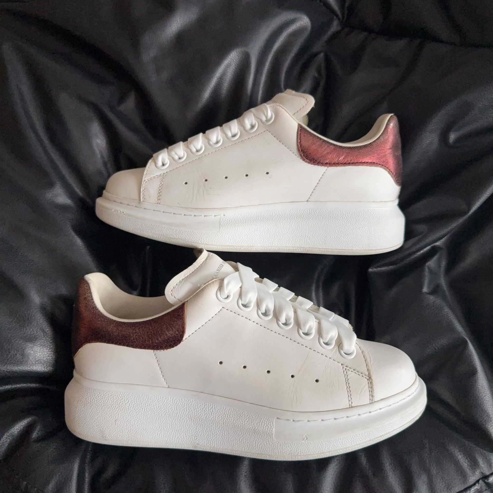 Alexander McQueen Alexander McQueen Red Lowtop Sneakers 37.5 Women Size US 6.5 / IT 36.5 - 5 Thumbnail