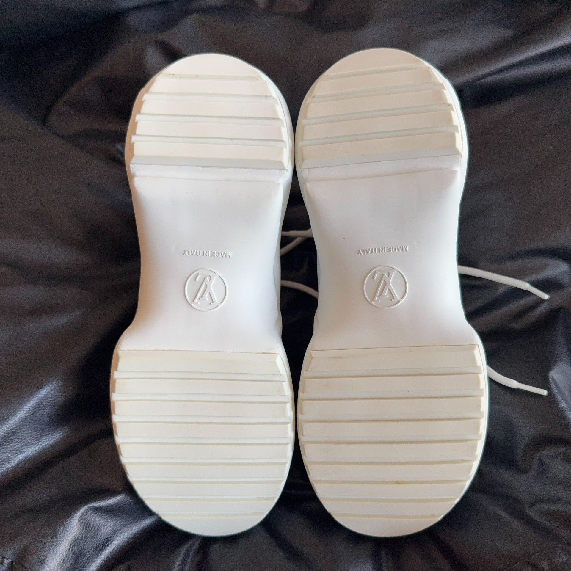 Louis Vuitton Louis Vuitton Lowtop Sneakers 36 Women Size US 6 / IT 36 - 4 Thumbnail