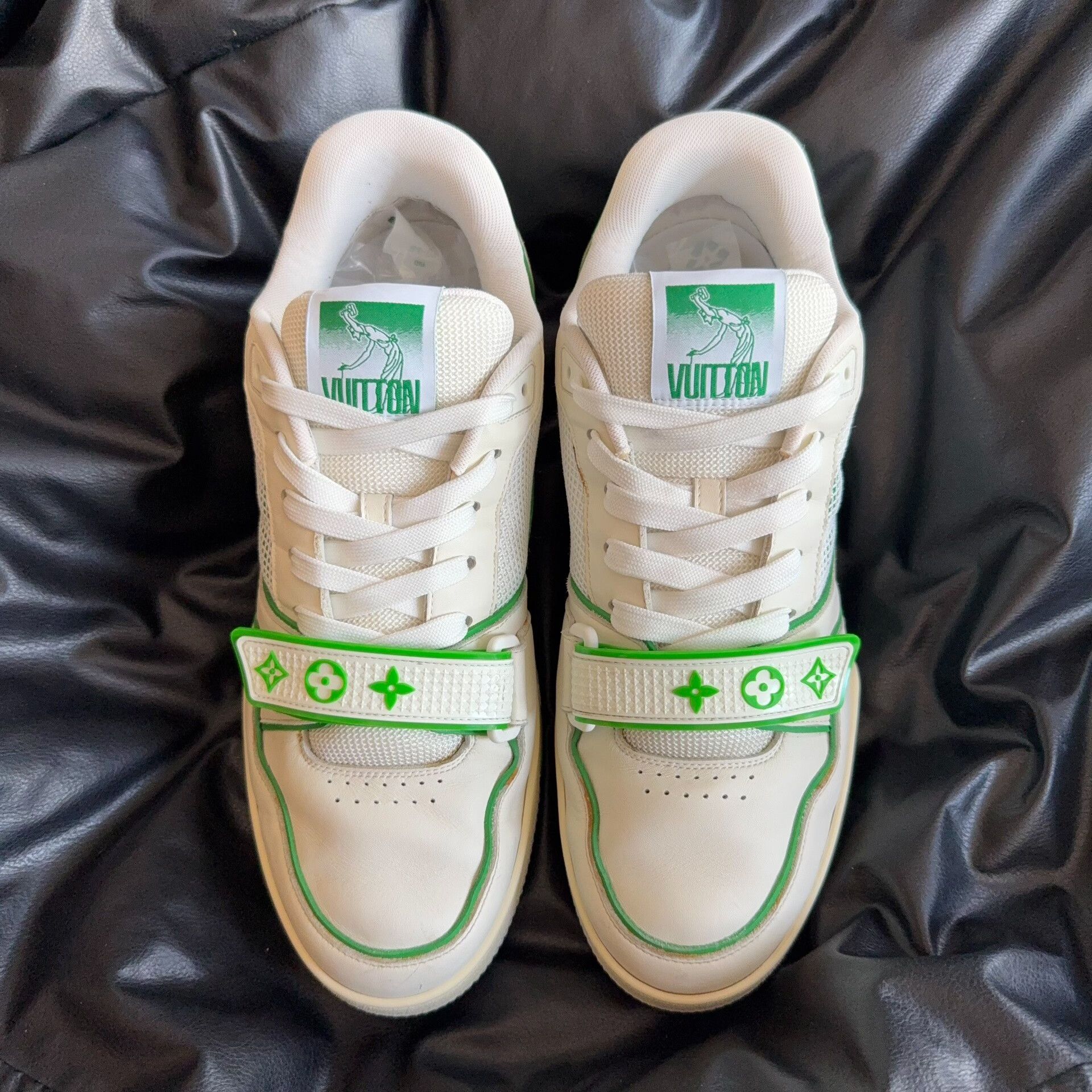 Louis Vuitton Louis Vuitton Training Green Lowtop Sneakers 8 Men Size US 8 / EU 41 - 2 Thumbnail