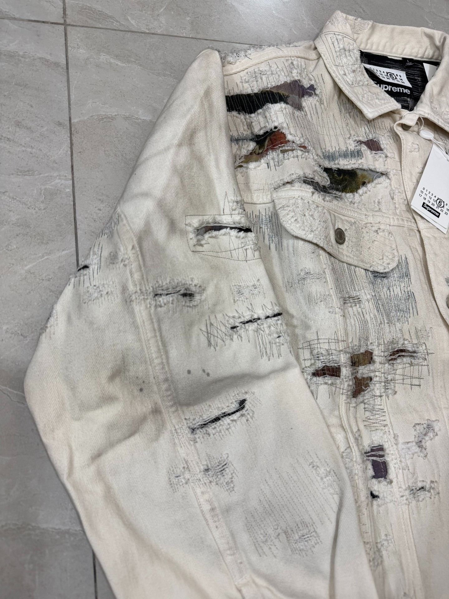MM6 Supreme x MM6 Distressed Selvedge Denim Jacket Size US L / EU 52-54 / 3 - 2 Thumbnail