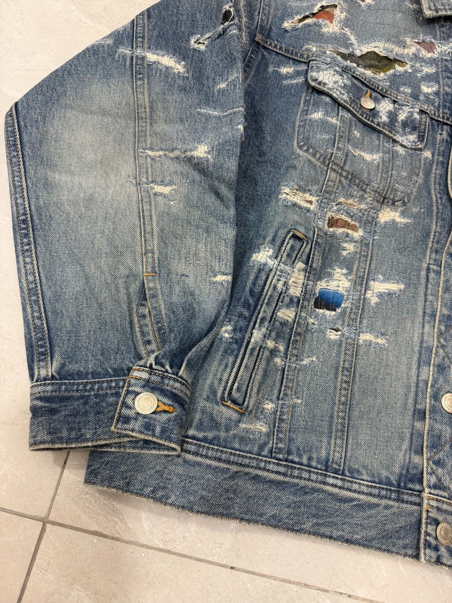 MM6 Supreme x MM6 Distressed Selvedge Denim Trucker Jacket Size US M / EU 48-50 / 2 - 2 Thumbnail
