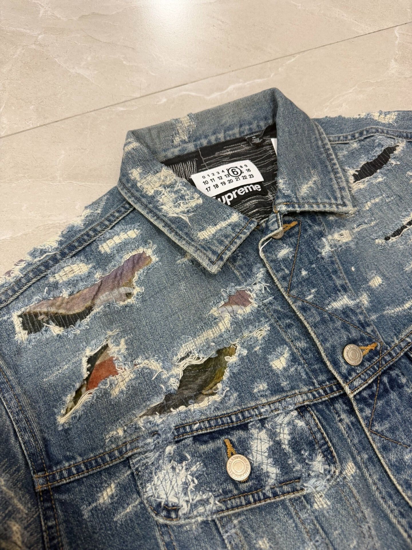 MM6 Supreme x MM6 Distressed Denim Trucker Jacket Size US M / EU 48-50 / 2 - 3 Thumbnail