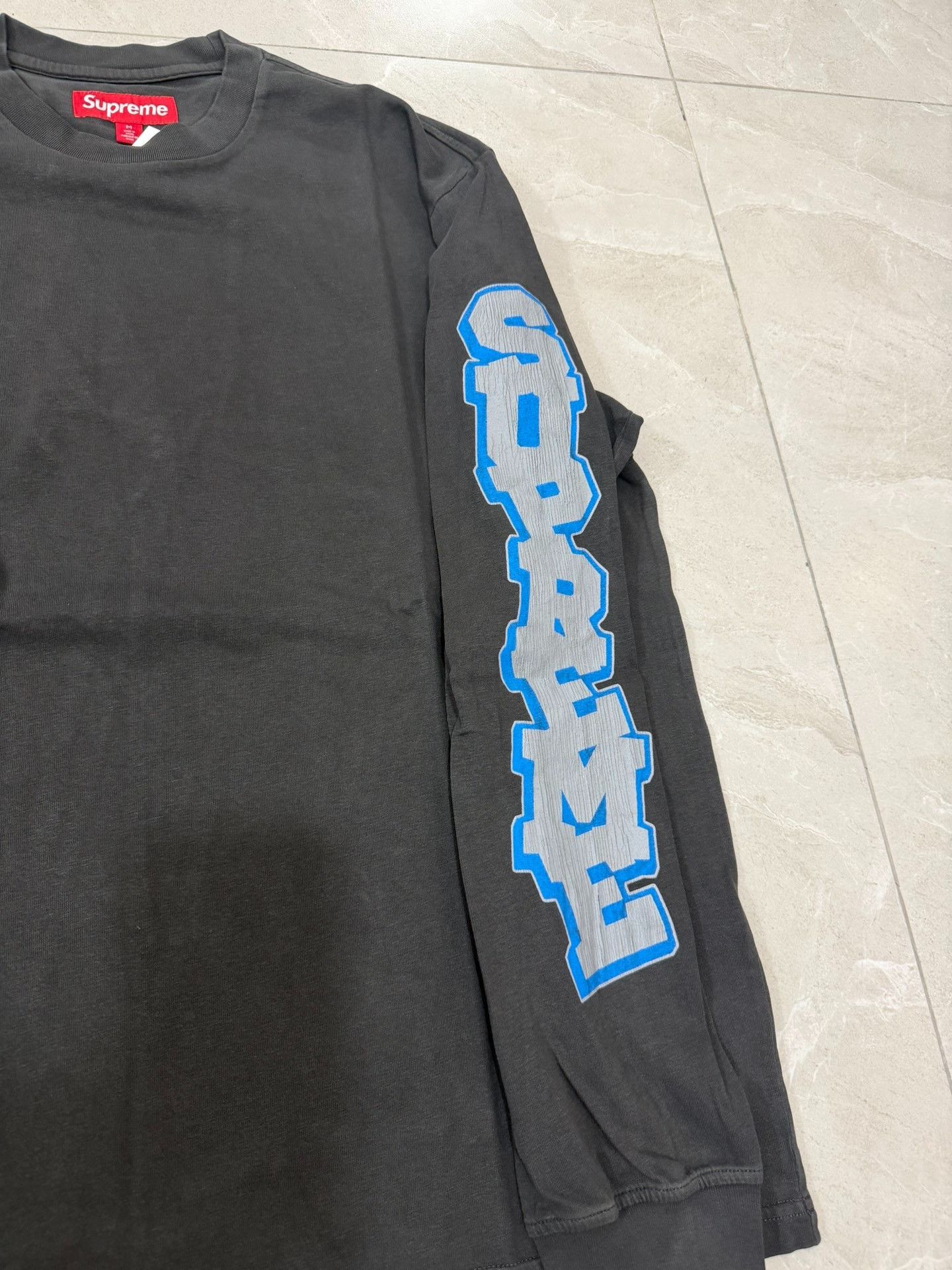 Supreme Supreme SS26 WEEK1 Cracked Sleeve L/S Top Size US M / EU 48-50 / 2 - 3 Thumbnail