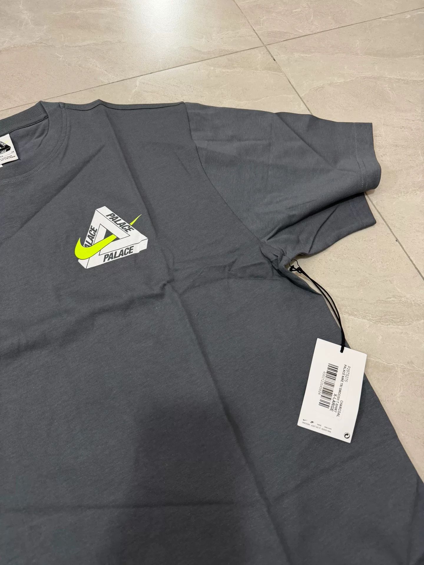 Palace PALACE x Nike TRI SWOOSH T-SHIRT Size US XL / EU 56 / 4 - 2 Thumbnail