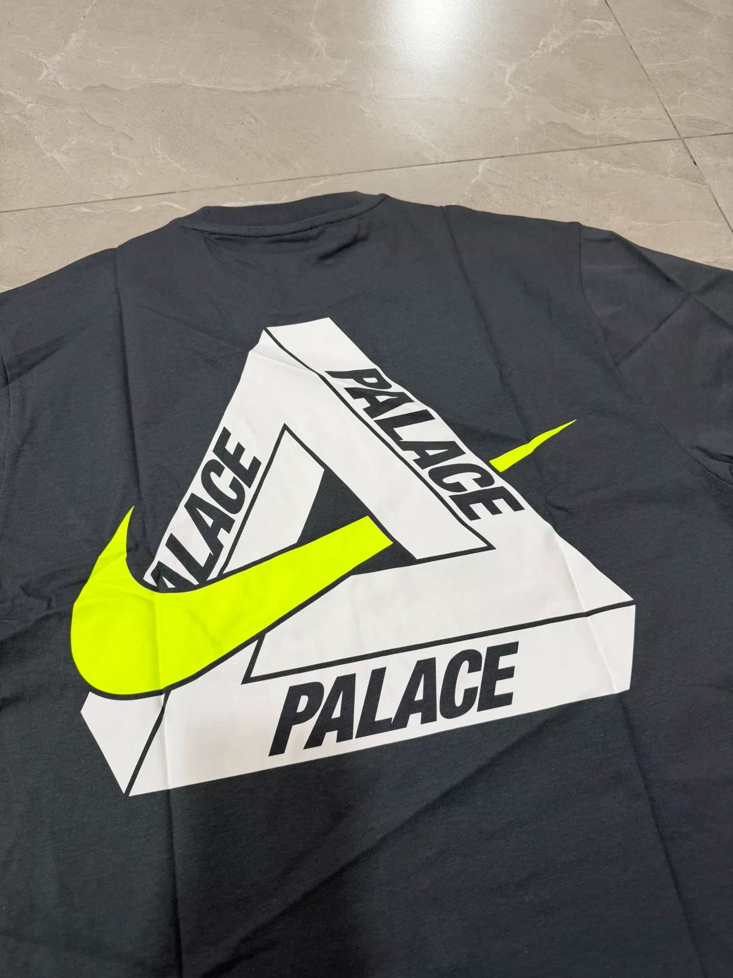 Palace PALACE x Nike TRI SWOOSH T-SHIRT Size US XL / EU 56 / 4 - 4 Thumbnail