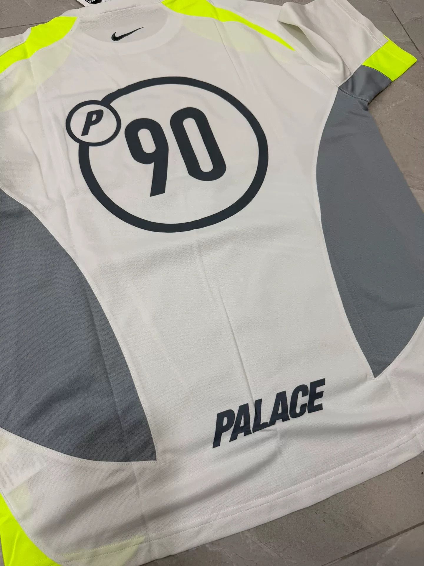 Nike PALACE x Nike TOTAL P90 JERSEY Size US L / EU 52-54 / 3 - 5 Thumbnail