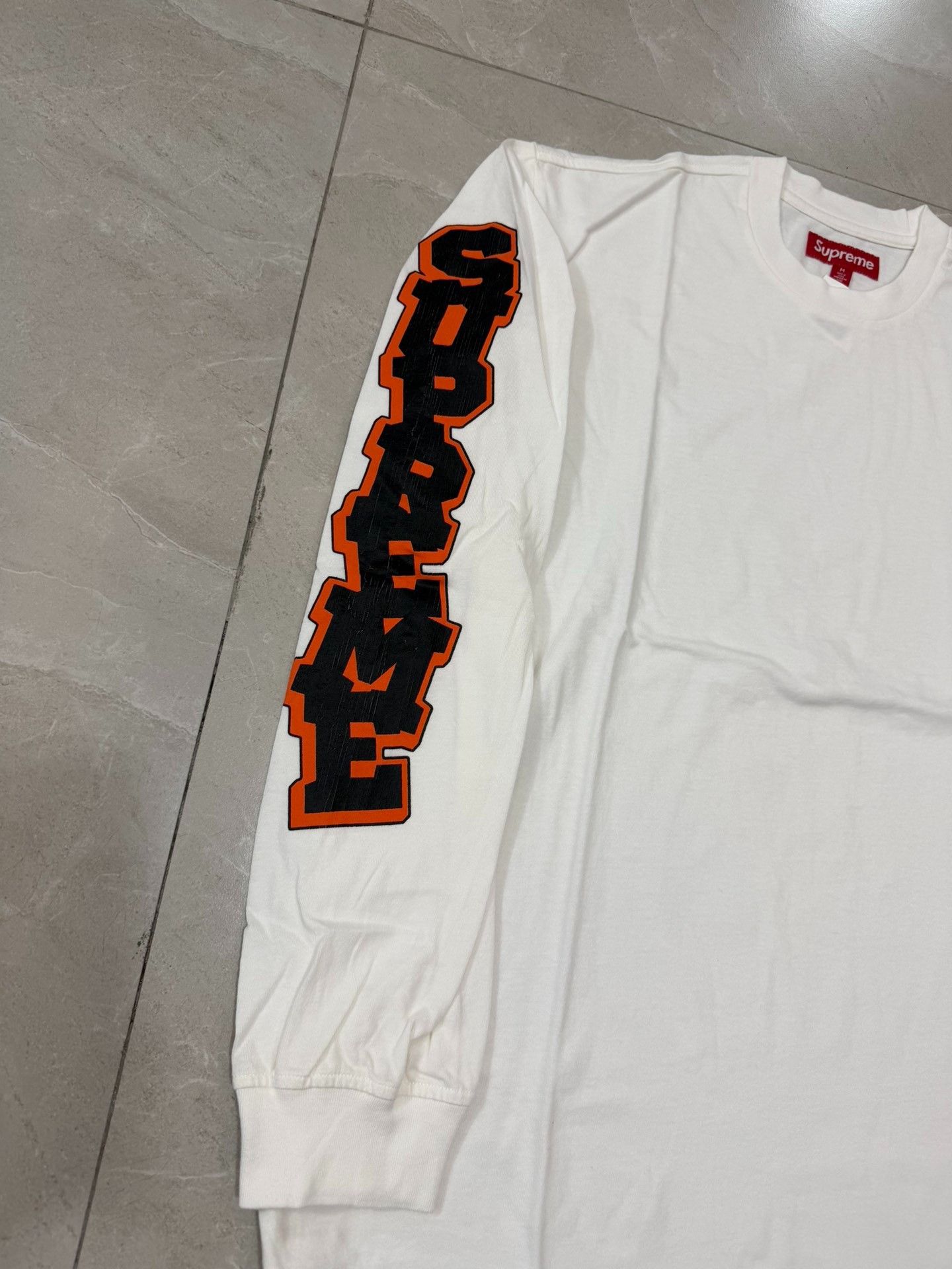 Supreme Supreme SS26 Cracked Sleeve L/S Top Size US M / EU 48-50 / 2 - 2 Thumbnail