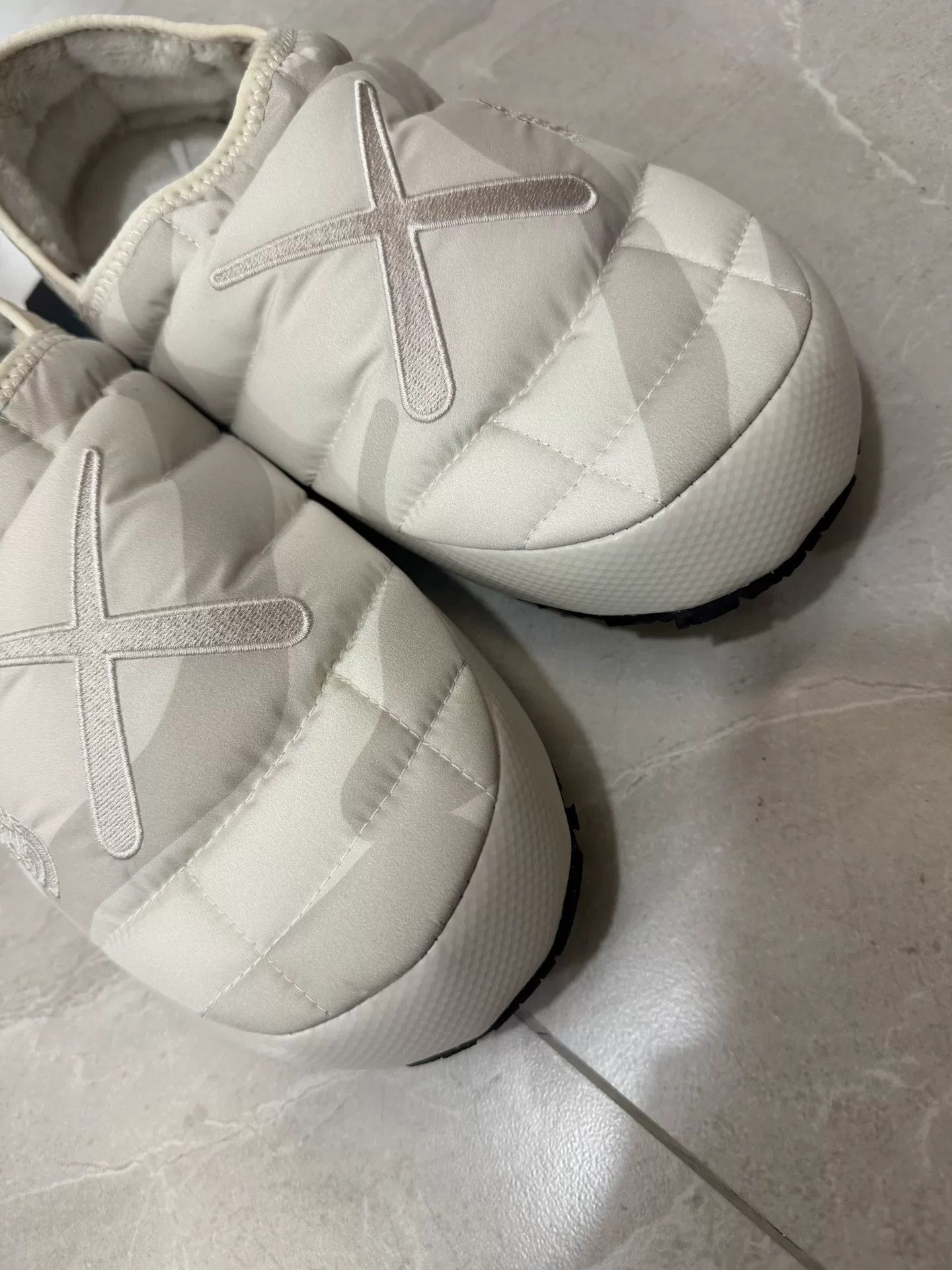Kaws KAWS x The North Face Thermoball Traction Shoes Size US 9 / EU 42 - 8 Thumbnail