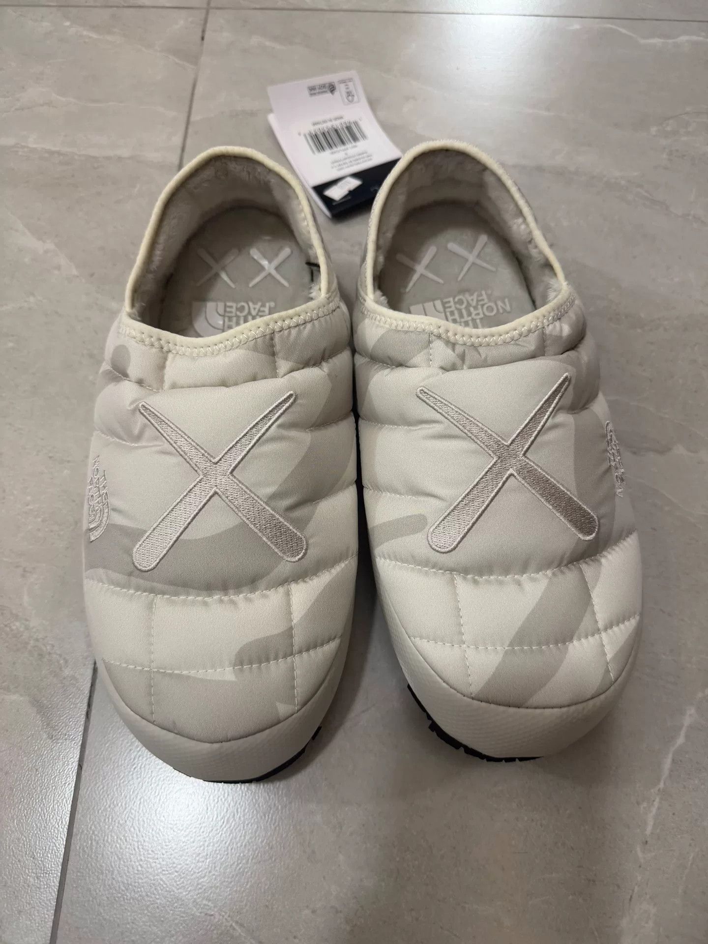 Kaws KAWS x The North Face Thermoball Traction Shoes Size US 9 / EU 42 - 3 Thumbnail