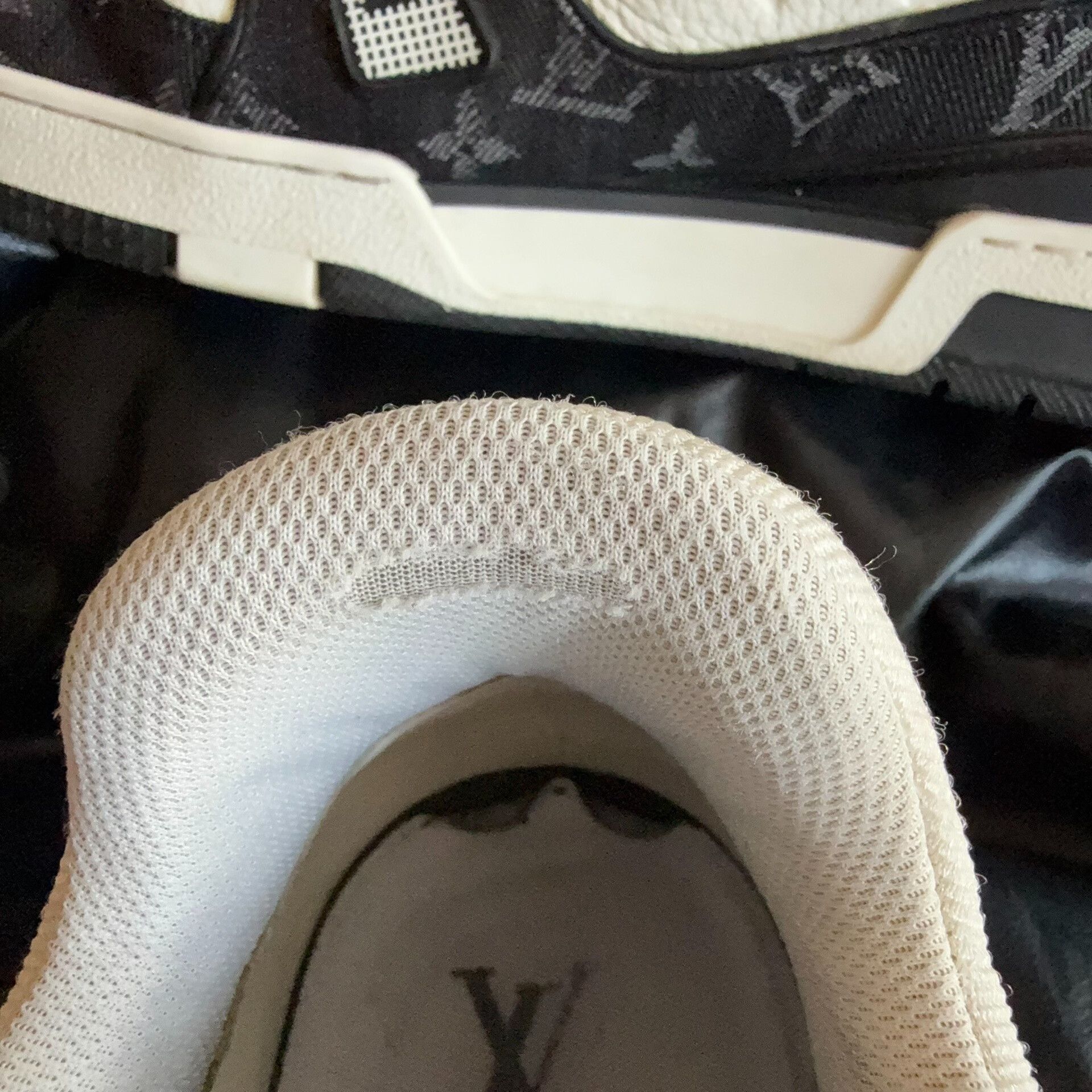 Louis Vuitton Louis Vuitton Training Denim Black Lowtop Sneakers 8 Men Size US 8 / EU 41 - 7 Thumbnail