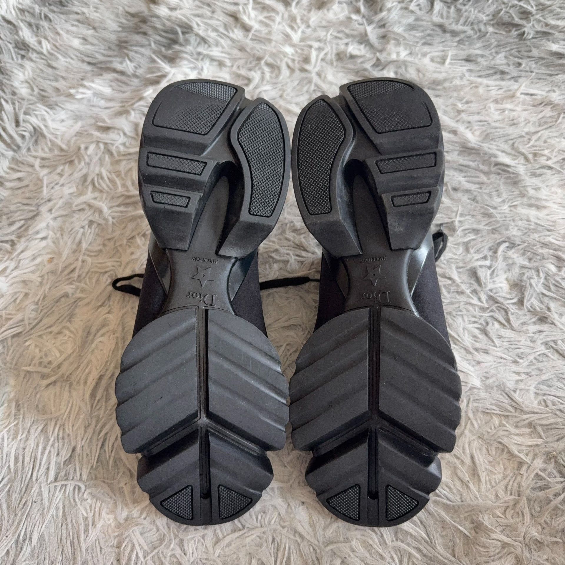 Dior Dior Black Lowtop Sneakers 37 Women Size US 6.5 / IT 36.5 - 4 Thumbnail