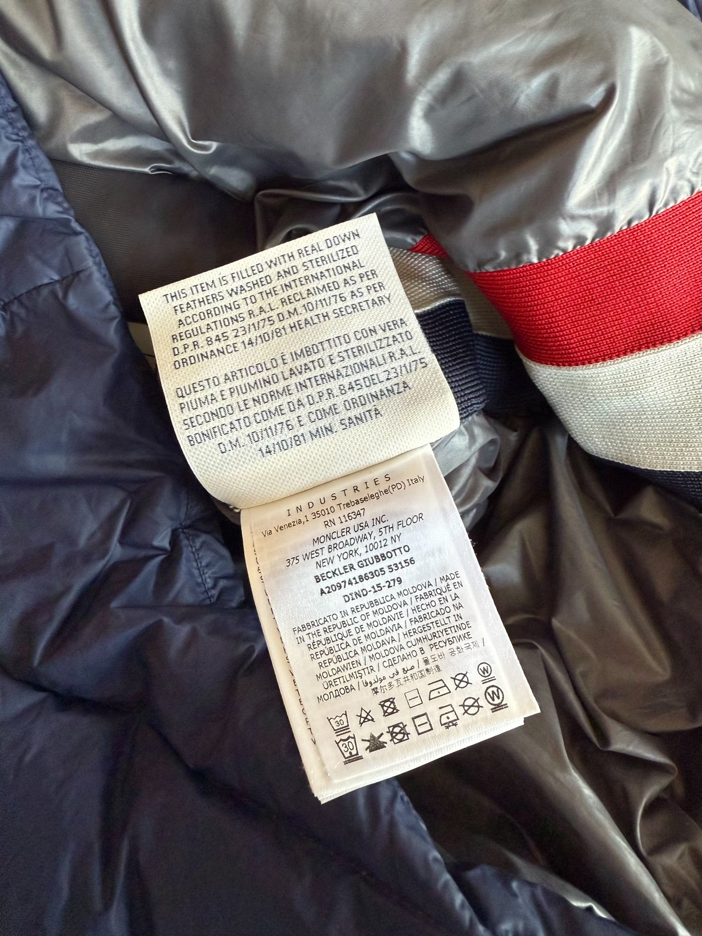 Moncler Moncler Down Heavy Coat 3 Men Size US XS / EU 42 / 0 - 5 Thumbnail