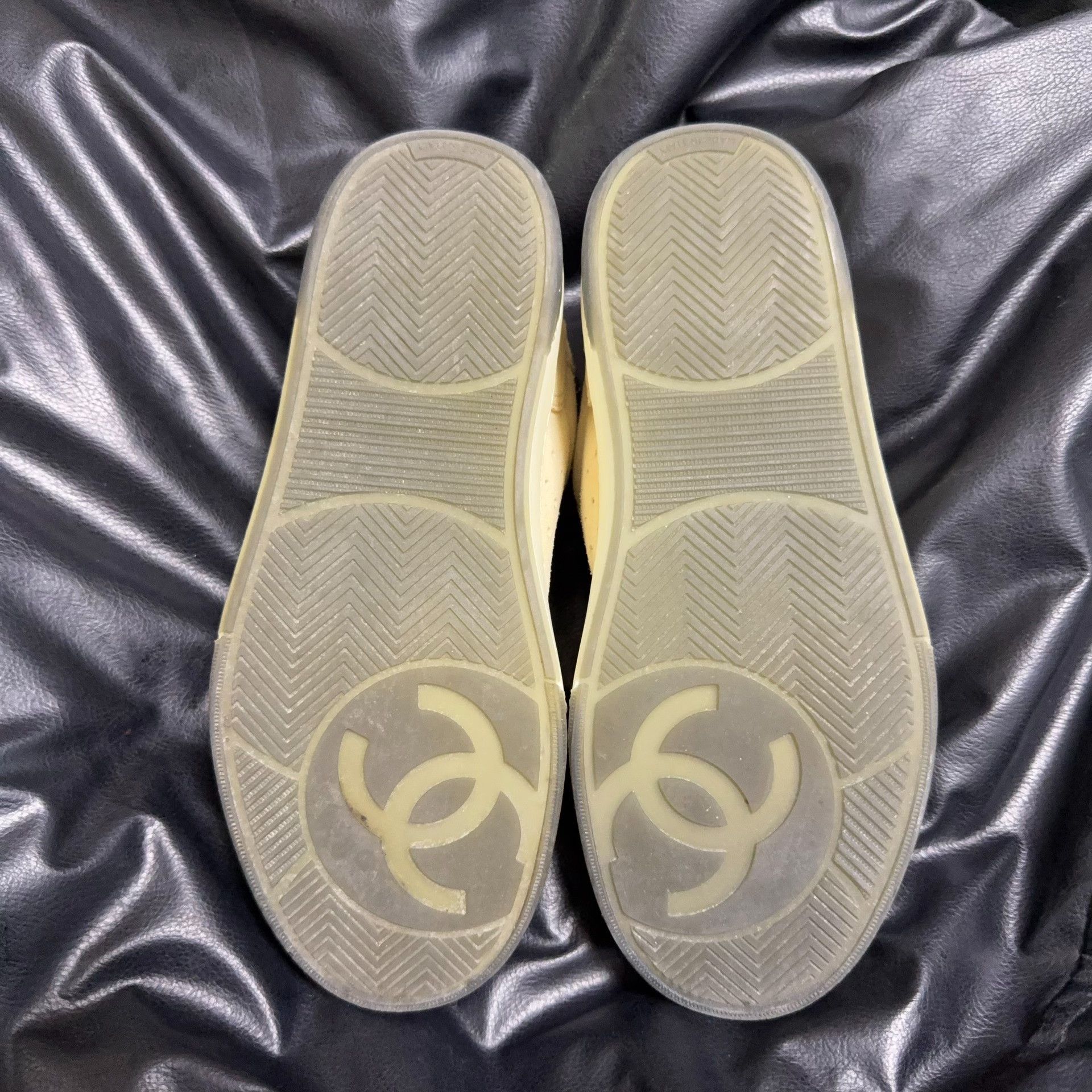 Chanel Chanel Lowtop Sneakers 36.5 Women Size US 6 / IT 36 - 4 Thumbnail
