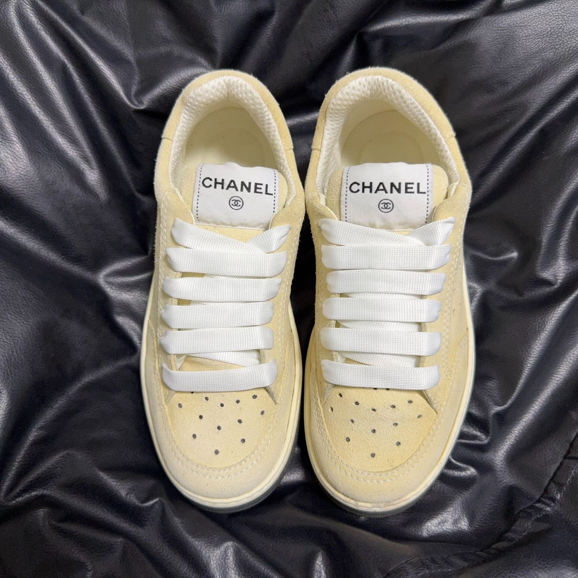 Chanel Chanel Lowtop Sneakers 36.5 Women Size US 6 / IT 36 - 2 Thumbnail