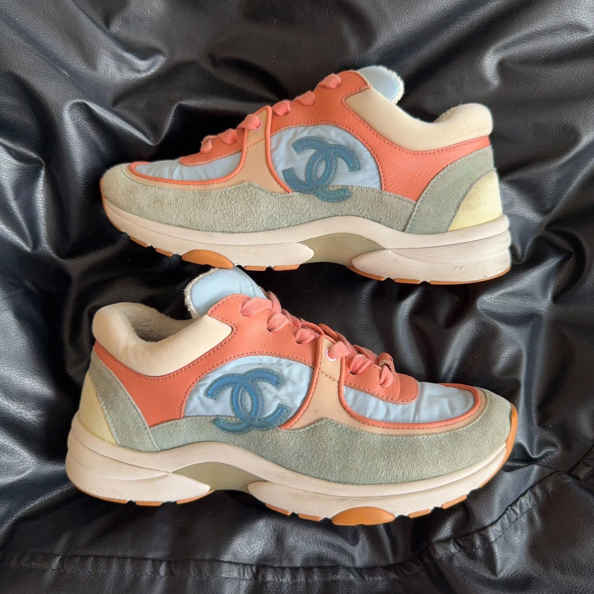 Chanel Chanel Suede Pink Lowtop Sneakers 36 Women Size US 6 / IT 36 - 5 Thumbnail