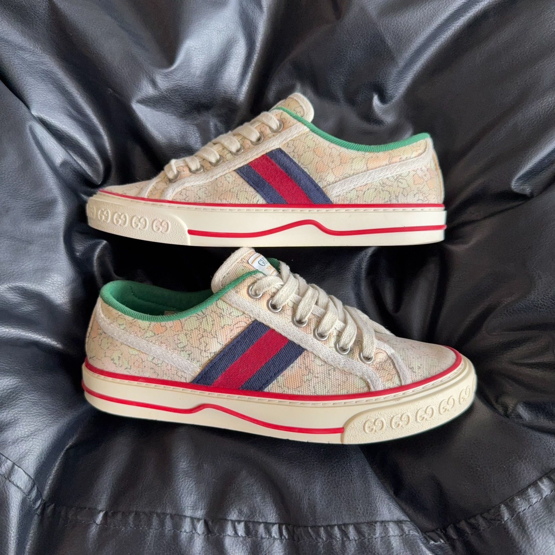 Gucci Gucci Green Lowtop Sneakers 35 Women Size US 5 / IT 35 - 5 Thumbnail