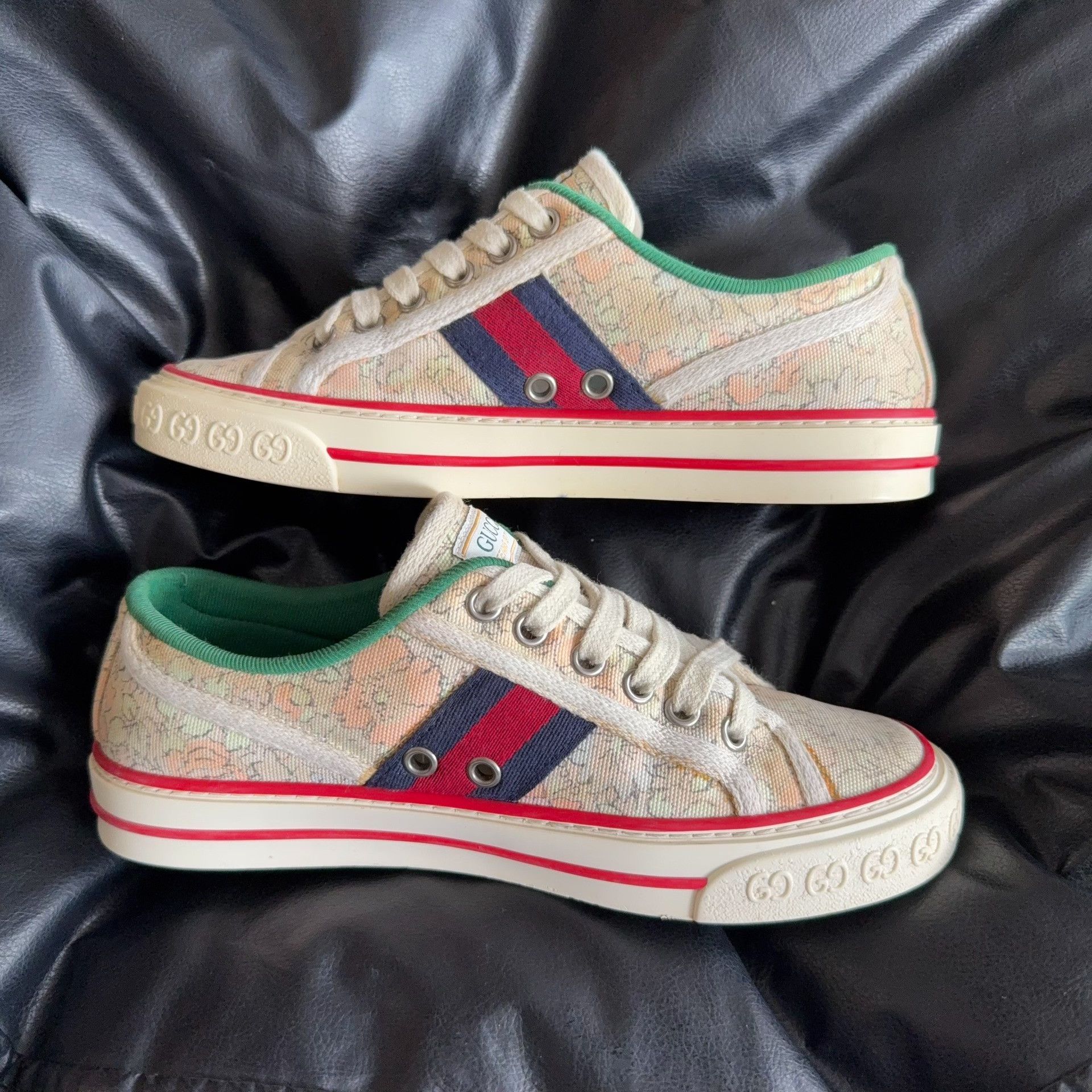 Gucci Gucci Green Lowtop Sneakers 35 Women Size US 5 / IT 35 - 6 Thumbnail