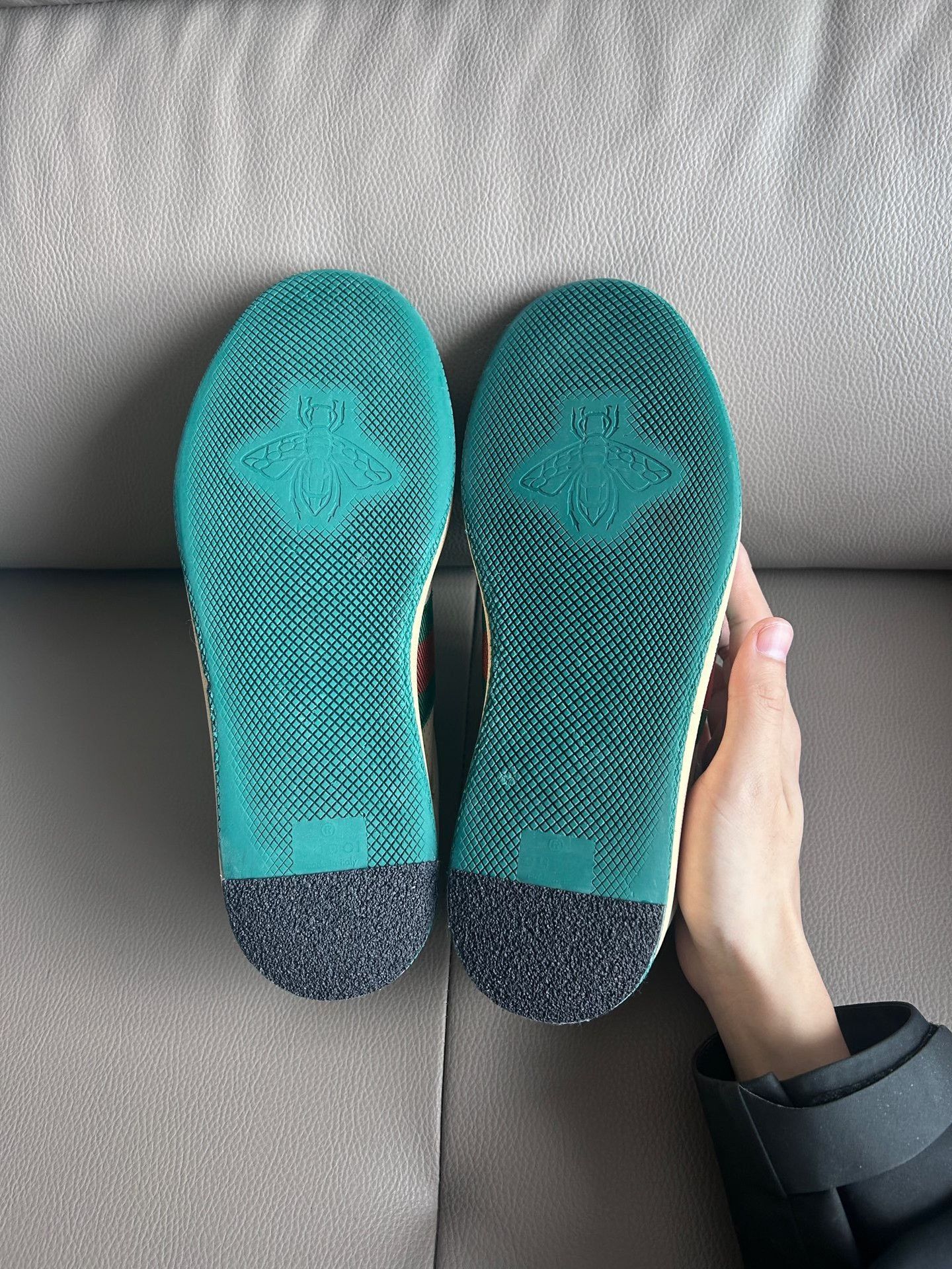 Gucci Gucci Lowtop Sneakers 37 Women Size US 6.5 / IT 36.5 - 4 Thumbnail