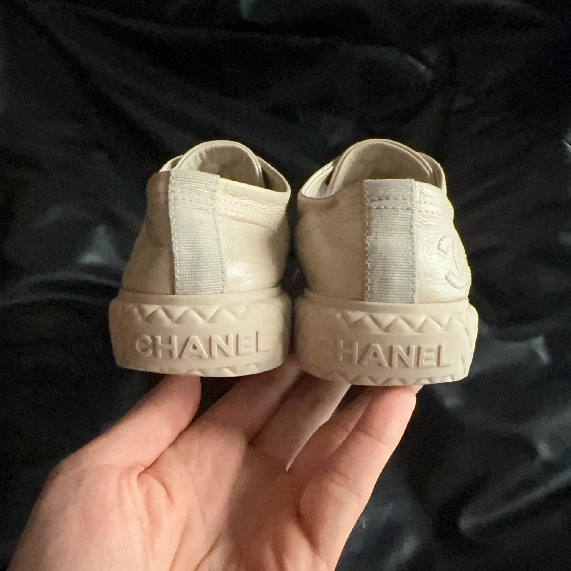 Chanel Chanel Lowtop Sneakers 36 Women Size US 6 / IT 36 - 3 Thumbnail