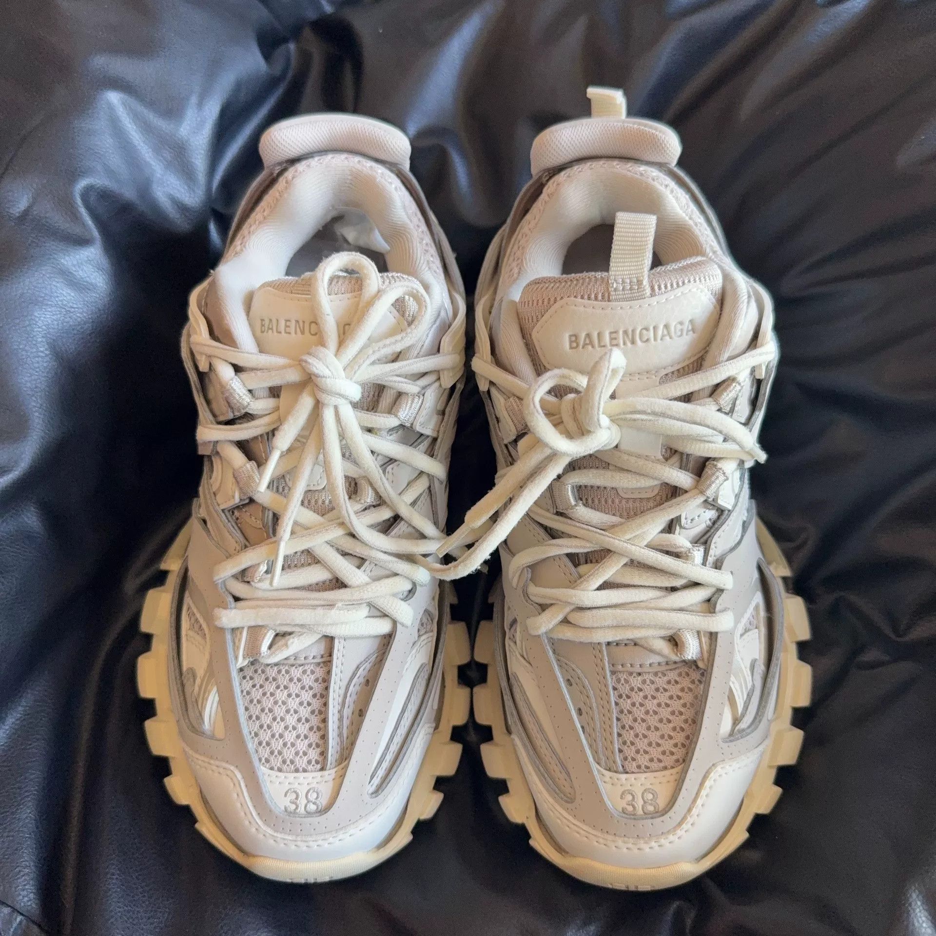 Balenciaga Balenciaga Brown Lowtop Sneakers 38 Women Size US 7.5 / IT 37.5 - 2 Thumbnail