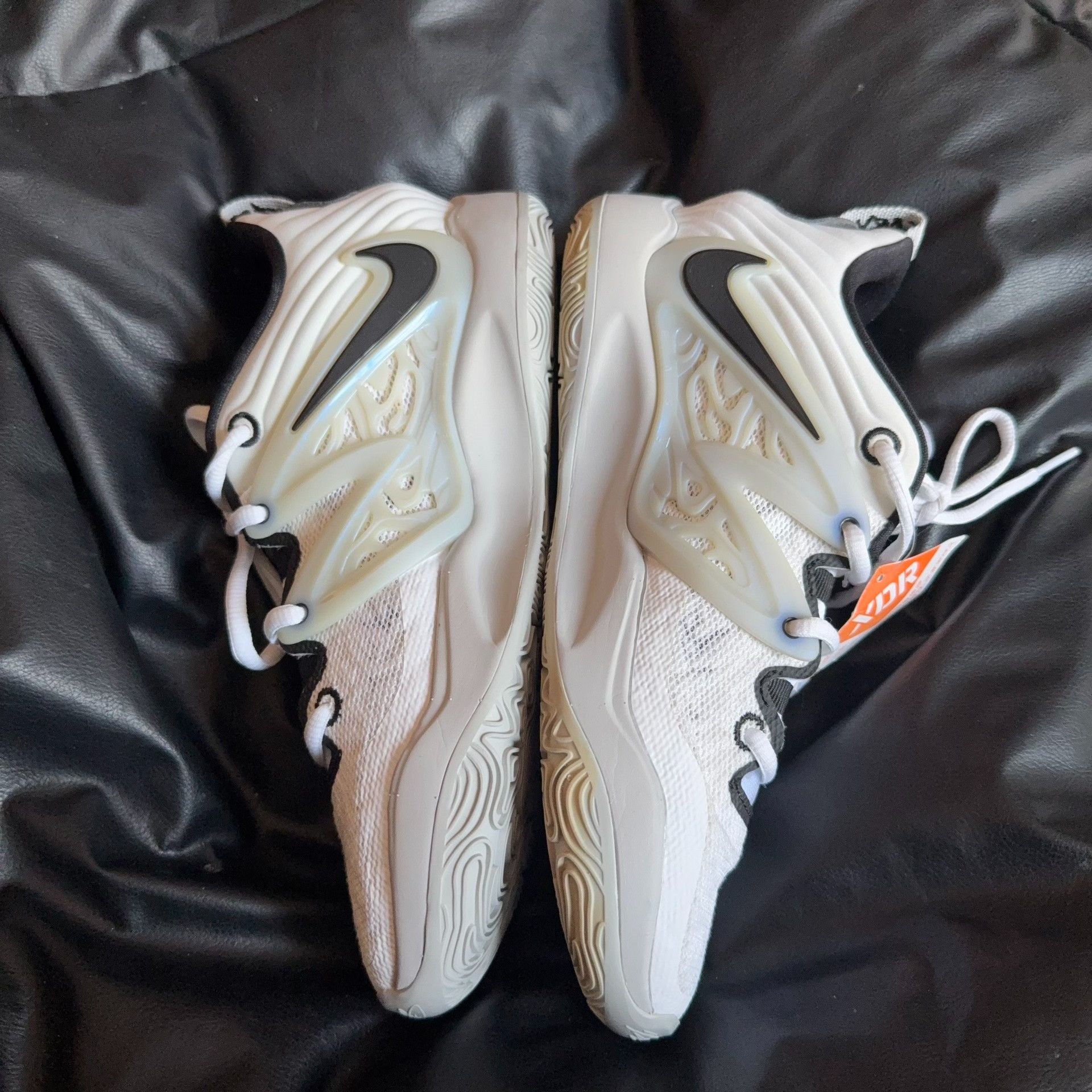 Nike Nike White Lowtop Sneakers 41 Men Size US 8.5 / EU 41-42 - 6 Thumbnail