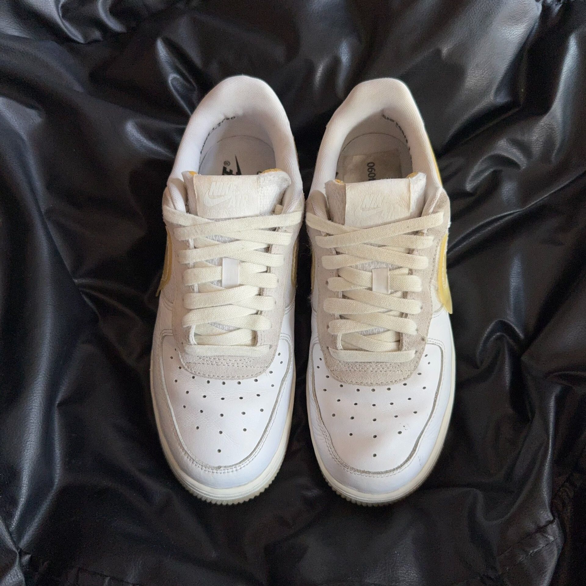 Other White Lowtop Sneakers 39 Men Size US 6.5 / EU 39-40 - 2 Thumbnail