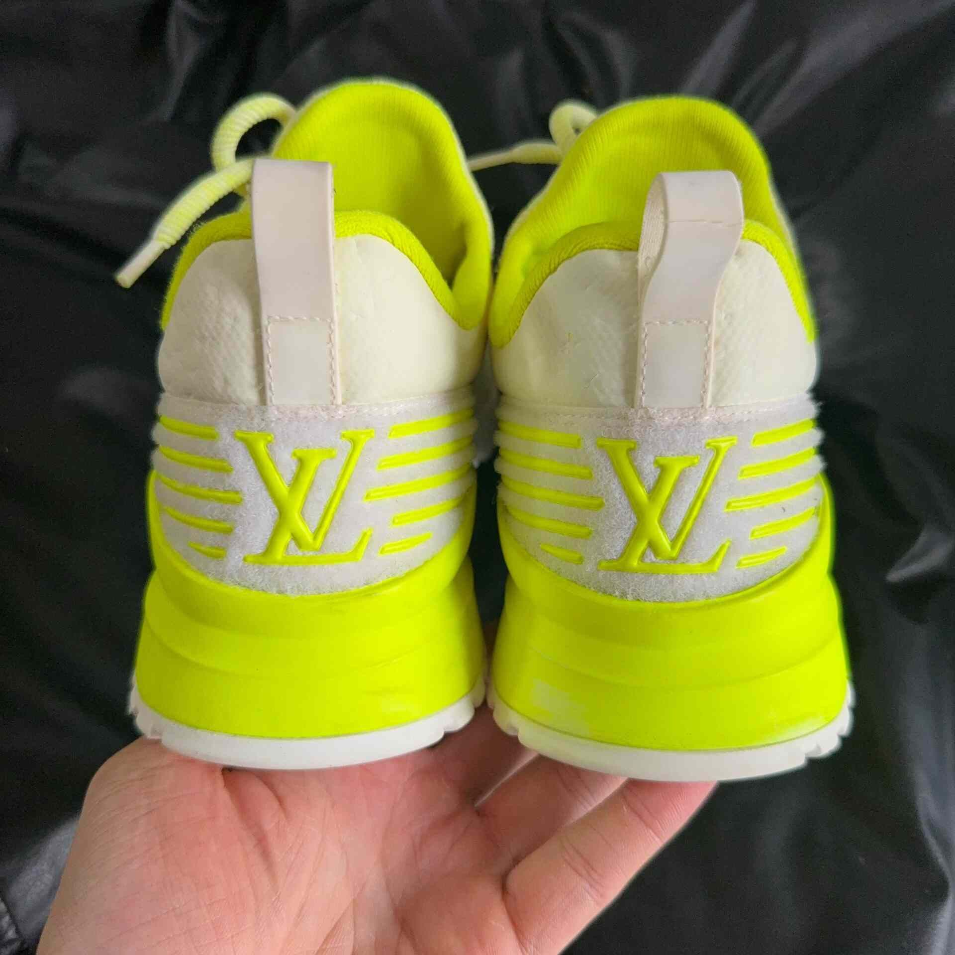 Louis Vuitton Louis Vuitton Lowtop Sneakers 8 Men Size US 8 / EU 41 - 3 Thumbnail