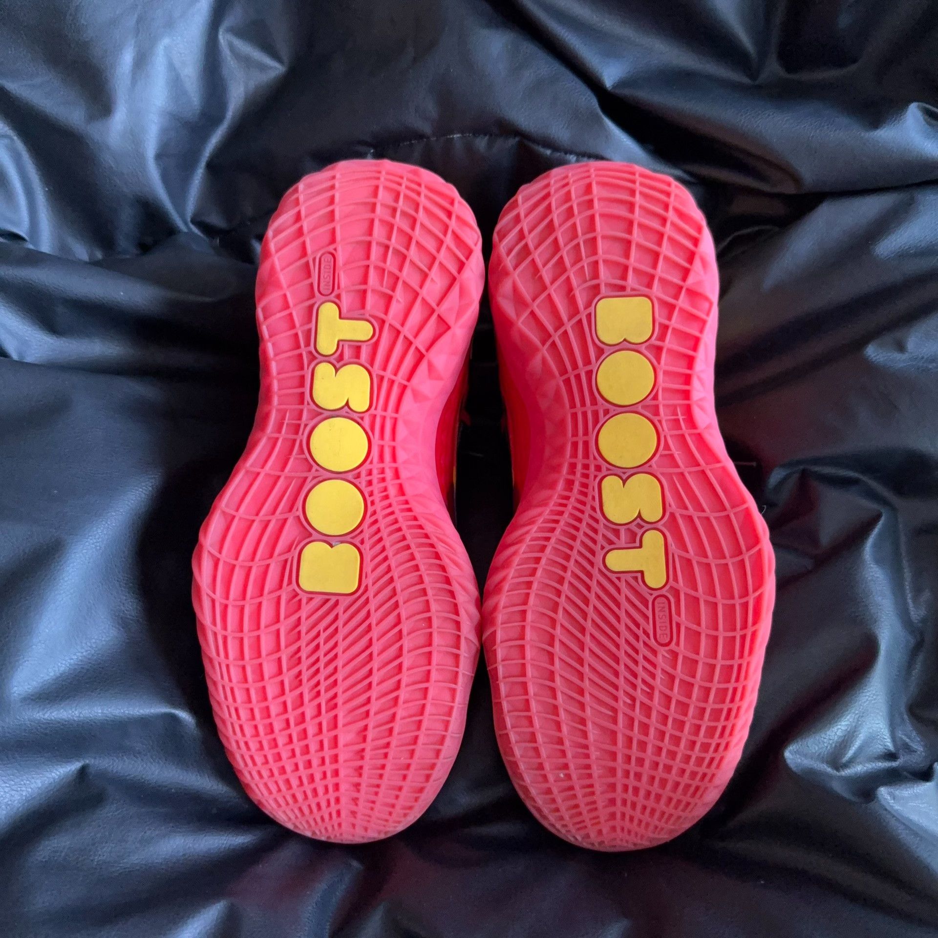 Adidas Adidas Red Lowtop Sneakers 41 Men Size US 8.5 / EU 41-42 - 4 Thumbnail