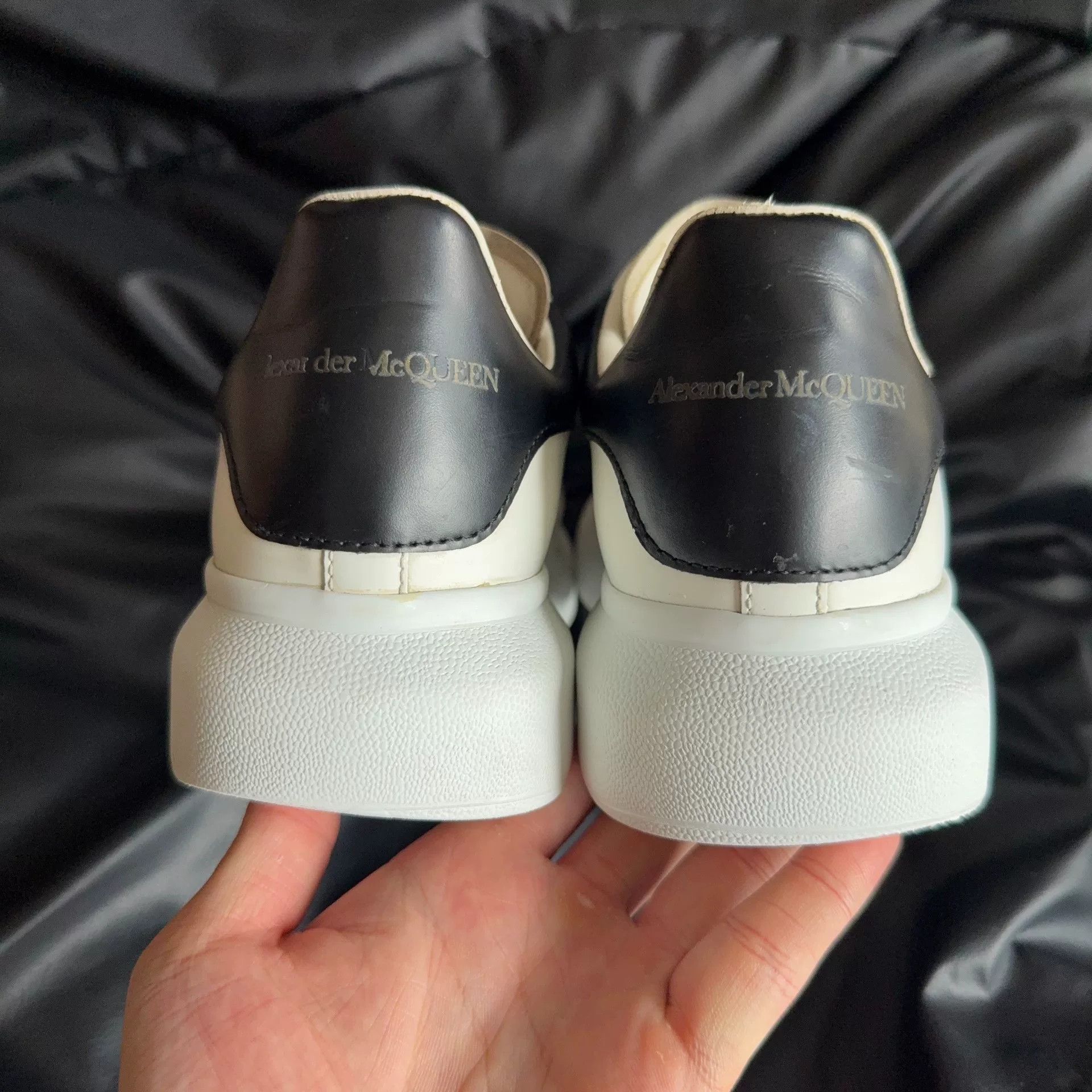 Alexander McQueen Alexander McQueen Black Lowtop Sneakers 40 Men Size US 7.5 / EU 40-41 - 3 Thumbnail