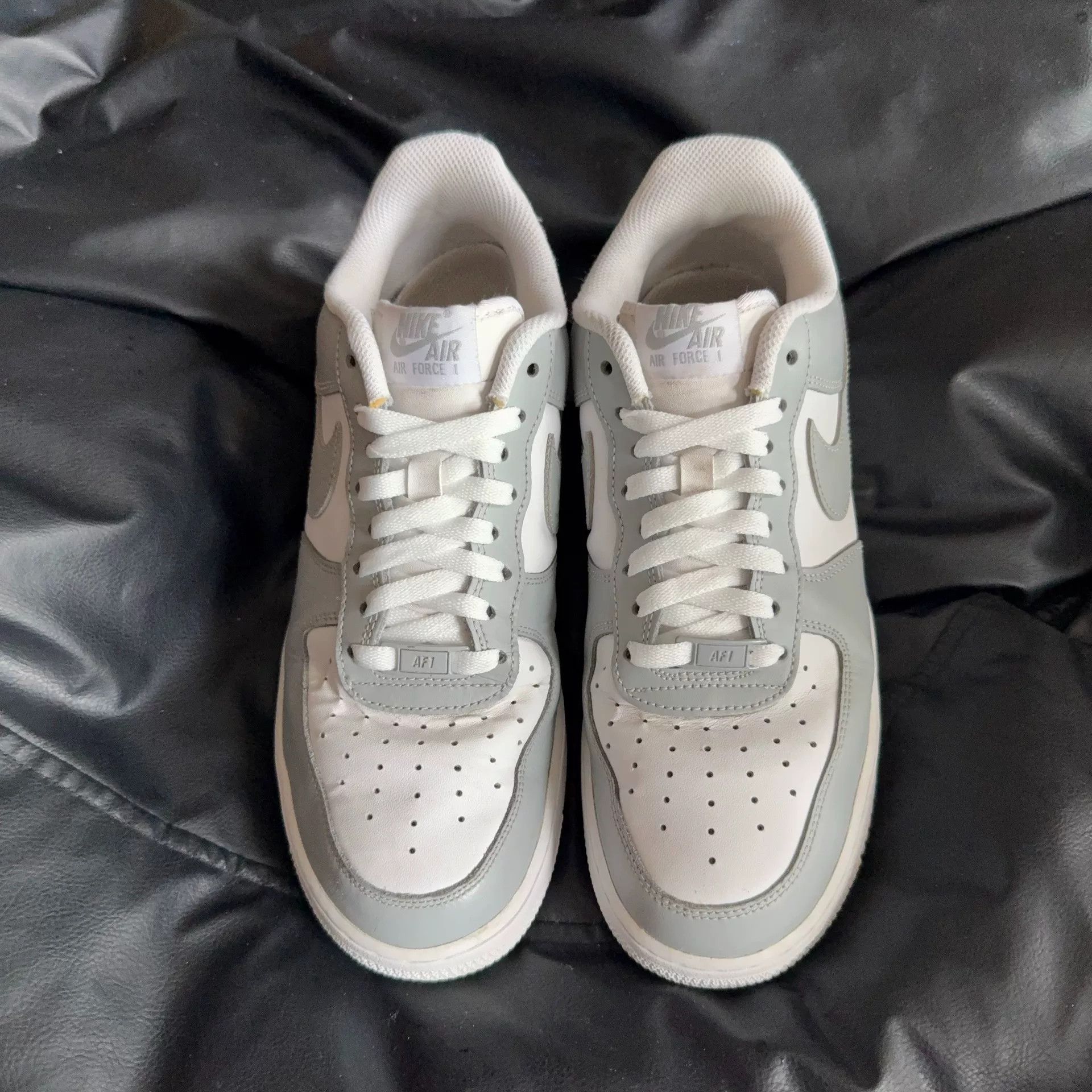 Nike Nike White Lowtop Sneakers 43 Men Size US 10 / EU 43 - 2 Thumbnail
