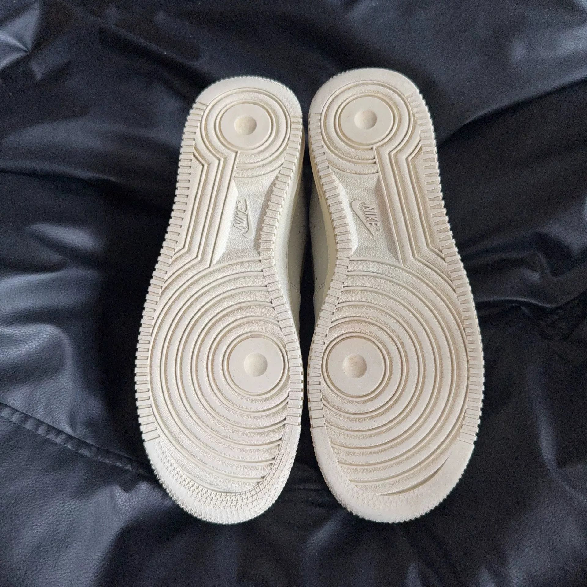 Nike Nike Clear Lowtop Sneakers 42 Men Size US 9 / EU 42 - 4 Thumbnail